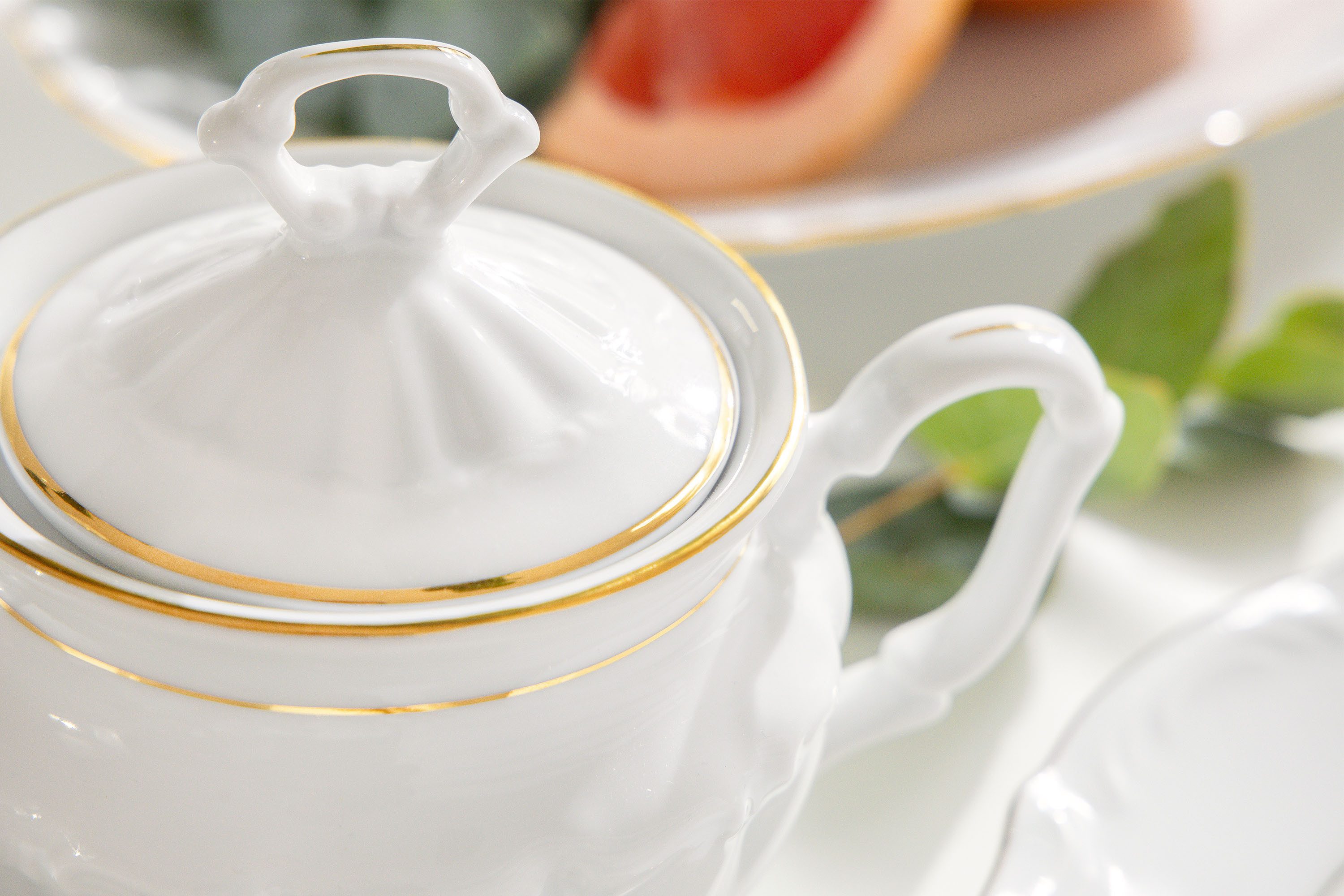KONSIMO® Zuckerdose CHODZIEZ MARIA TERESA Hochwertiges Premium-Porzellan, Porzellan, mit Deckel, Handdekoration in echtem Gold – Bild 4 von 5
