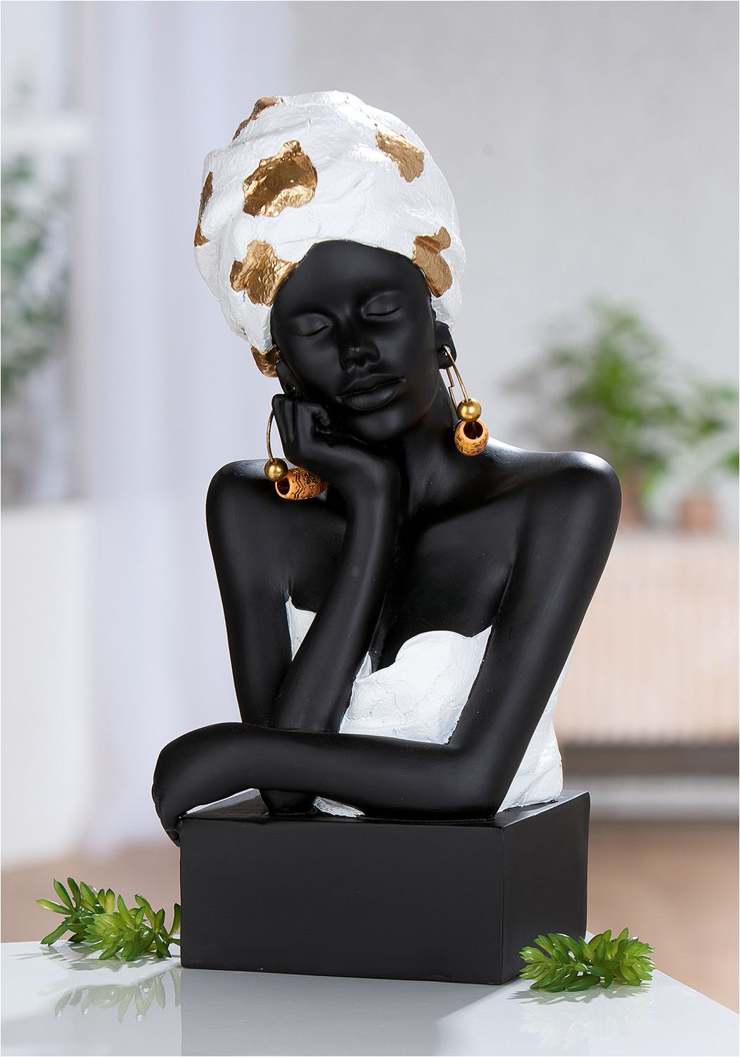 GILDE Skulptur Figur Frau Jutei