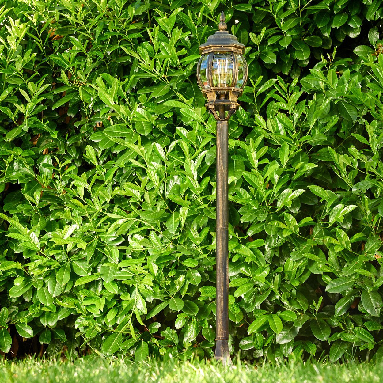 hofstein Außen-Stehlampe »Meyen« Außenleuchte Wegeleuchte in antikem Look, ohne Leuchtmittel, Aluguss in Braun/Gold mit Kunststoff-Scheiben, E27, IP44