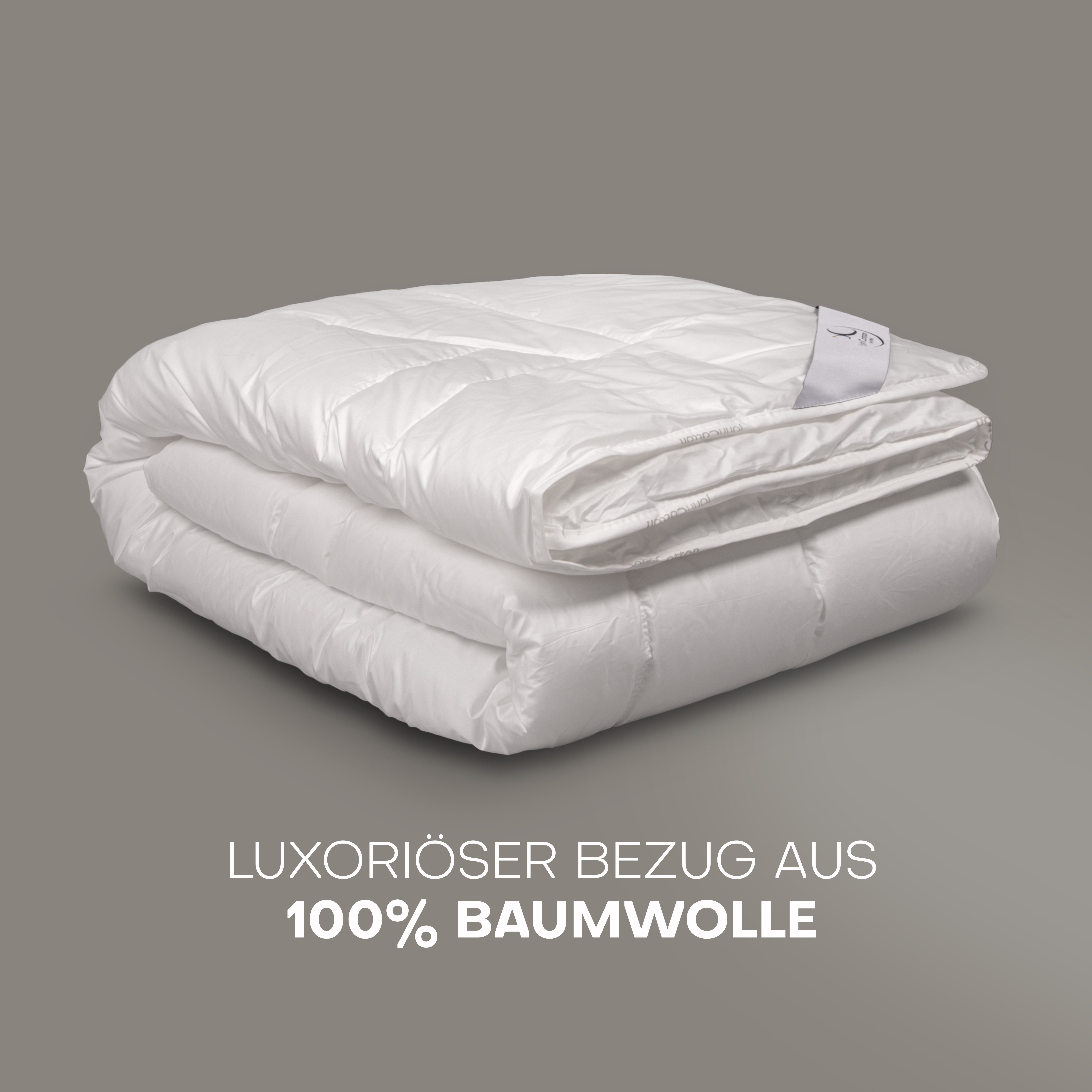 John Cotton Microfaserbettdecke Magicline, Bettdecken 135x200 cm, 155x220 cm für Sommer und Winter, Füllung: Polyester, Bezug: Baumwoll-Feinbatist, 100% Baumwolle, Bettdecke, edles Design, Hergestellt in Deutschland