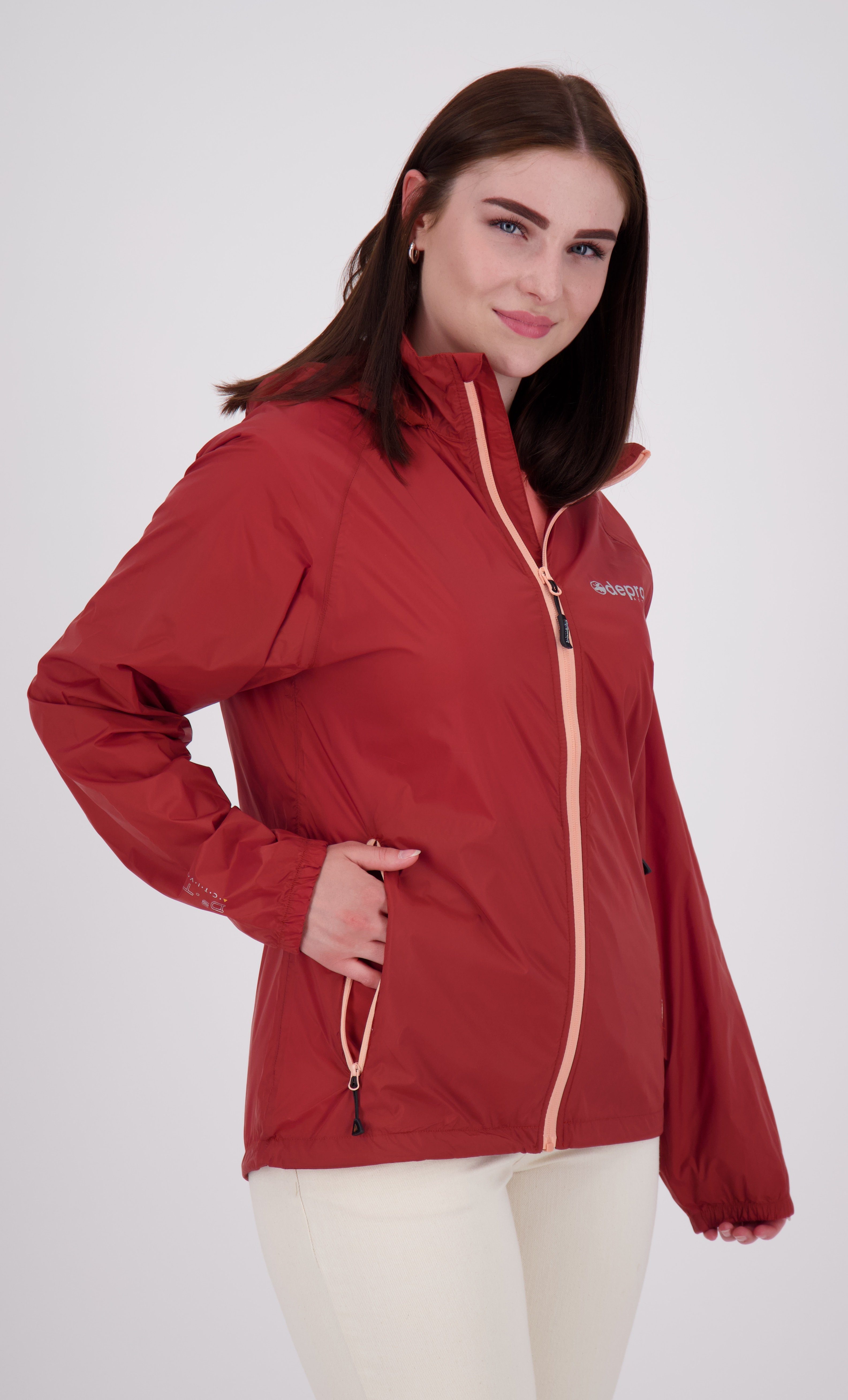 DEPROC Active Regenjacke ROBSON erhältlich, Packbeutel mitgelieferter Größen großen CS in WOMEN ketchup II auch