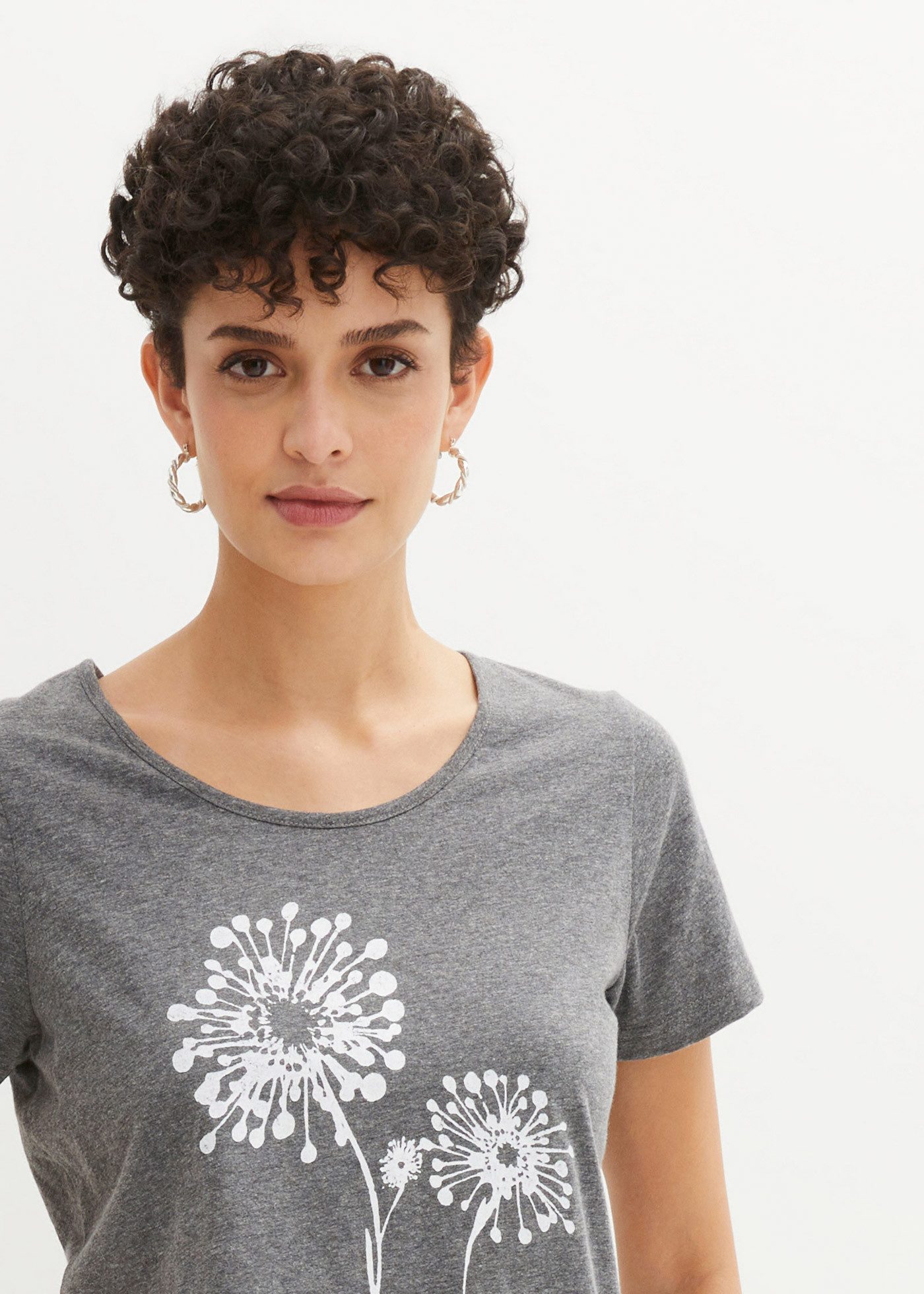 bonprix T-Shirt lockere Passform, Kurzarm-Design, weiter Rundhalsausschnitt