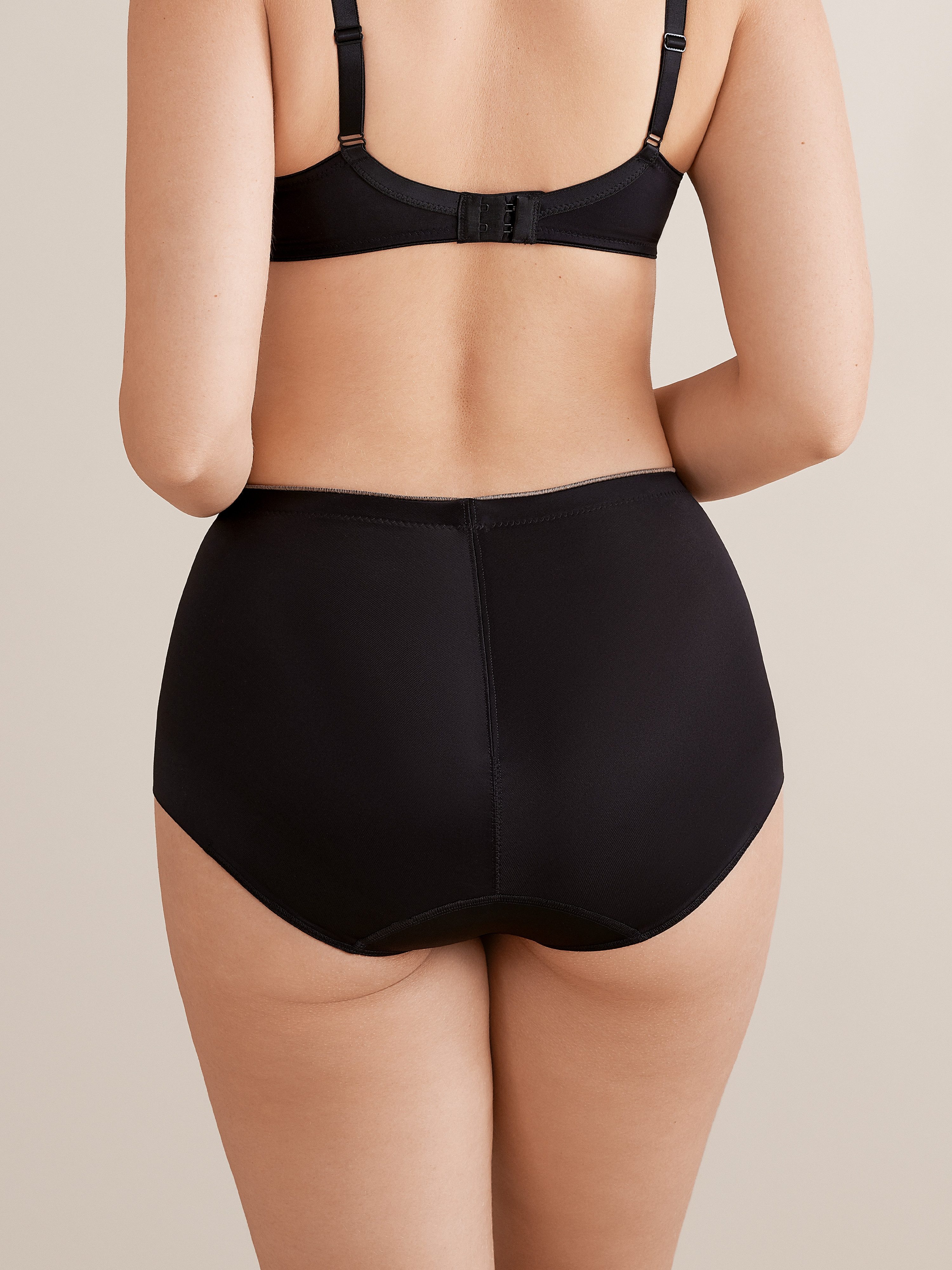 Conturelle Miederslip Soft Touch Shapelevel: Medium