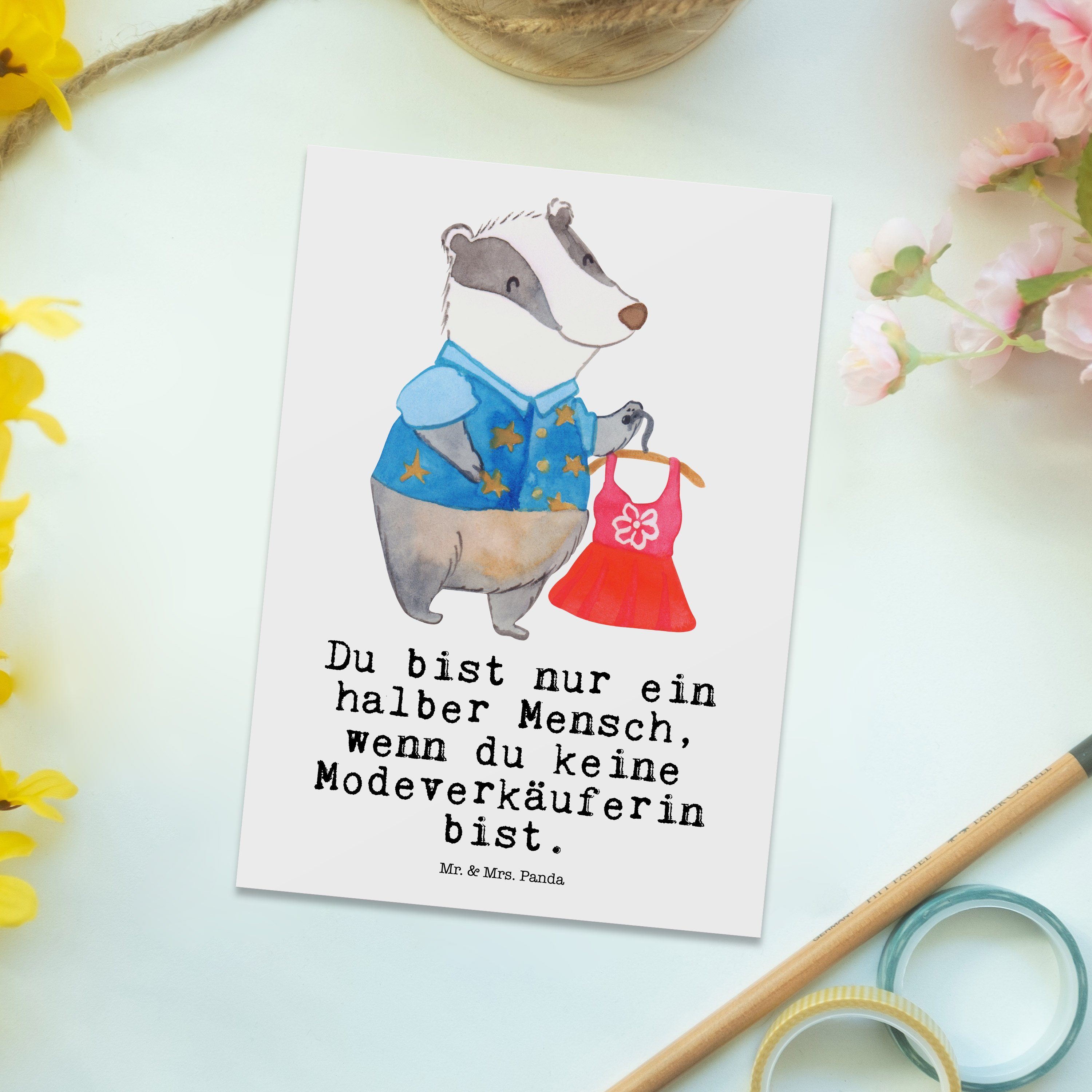 Modeverkäuferin Postkarte Mrs. - mit Mr. Geschenk, & Fashion Herz Panda Ansichtskarte, Weiß - St