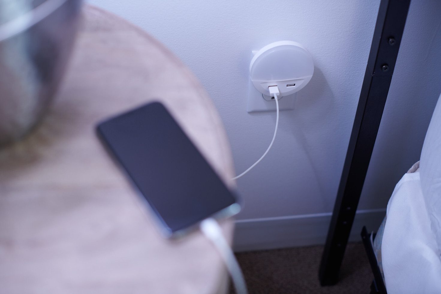 Ledvance Nachtlicht Ledvance LED Nachtlicht Lunetta USB weiß, Inkl. Leuchtmittel, Nicht dimmbar ohne Bewegungsmelder
