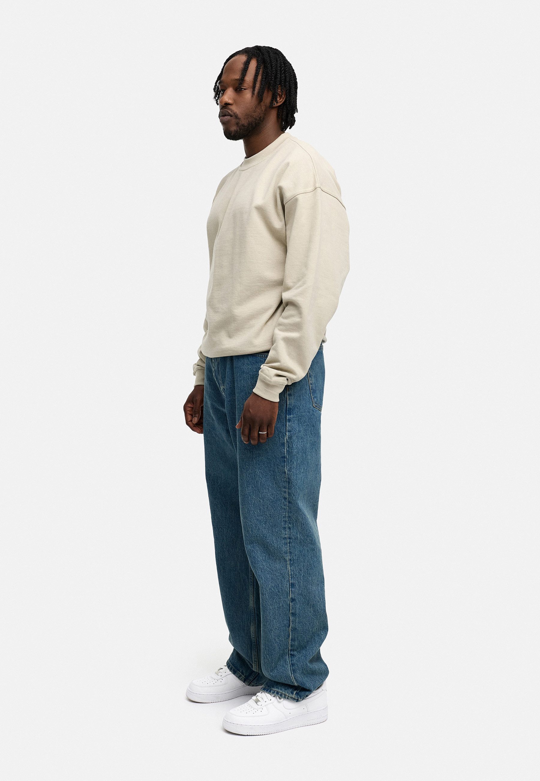 BEHYPE STUDIOS Sweatshirt IM OVERSIZE FIT, CREW-NECK PULLOVER Herren lockerer Rundhals Sweater