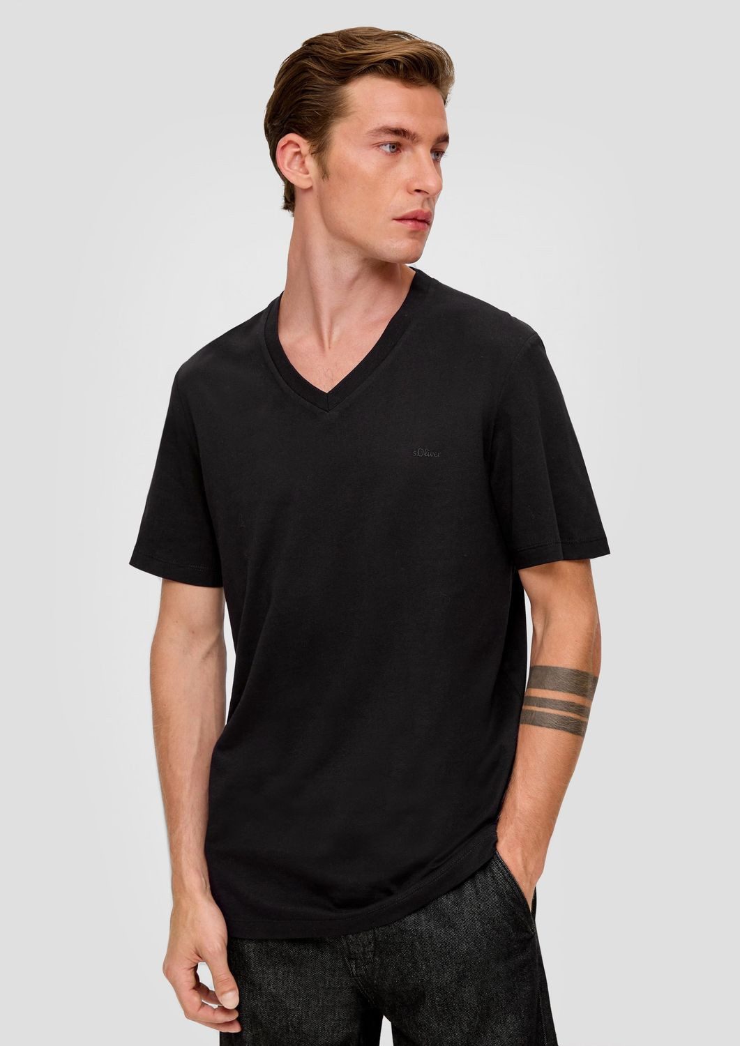 s.Oliver T-Shirt T-Shirt V-Ausschnitt, kurzarm, Baumwolle, einfarbig