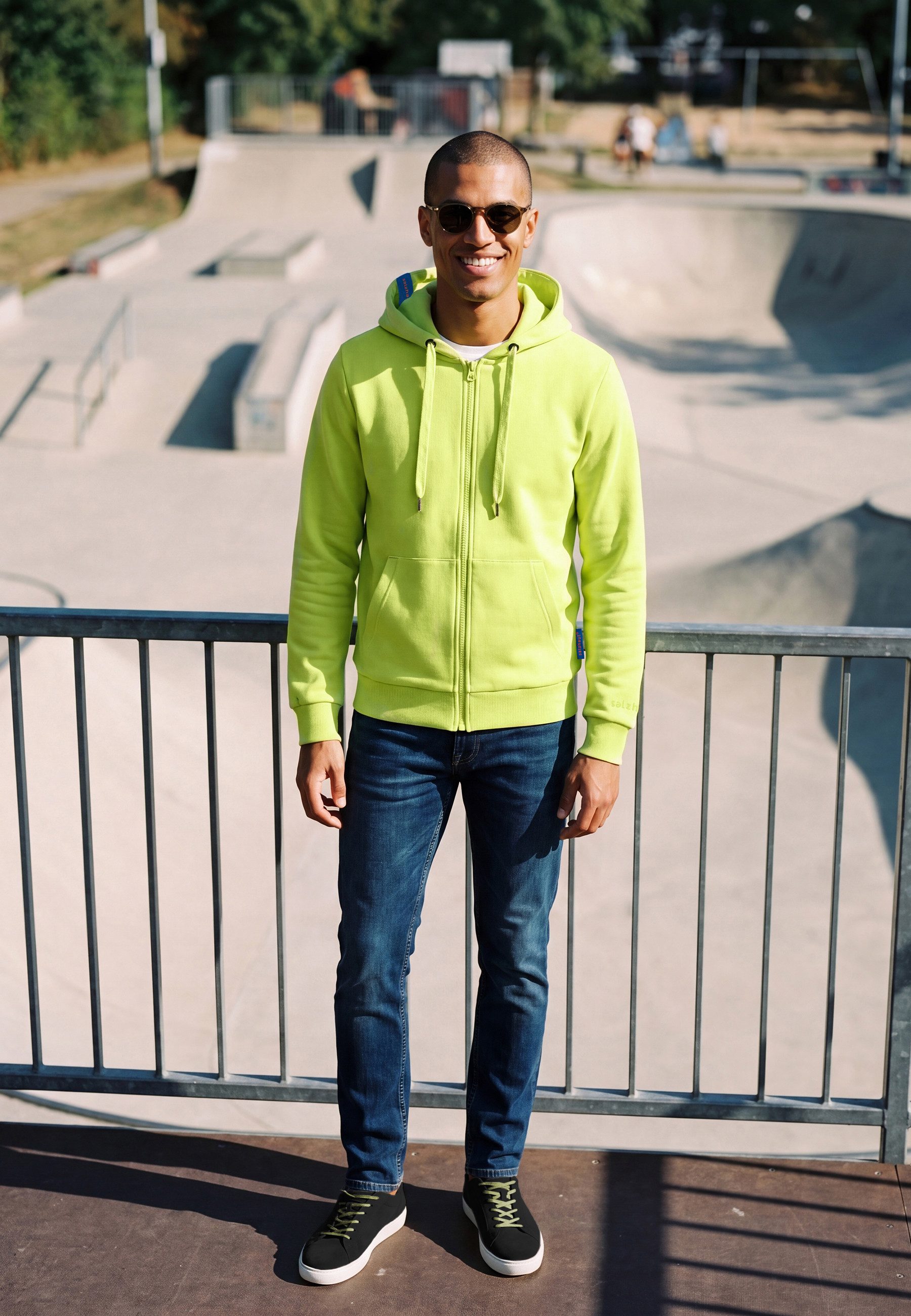 salzhaut Sweatjacke BREKER Herren normale Passform komfortabler Fit, nordisch klar – entspannter Look mit Haltung