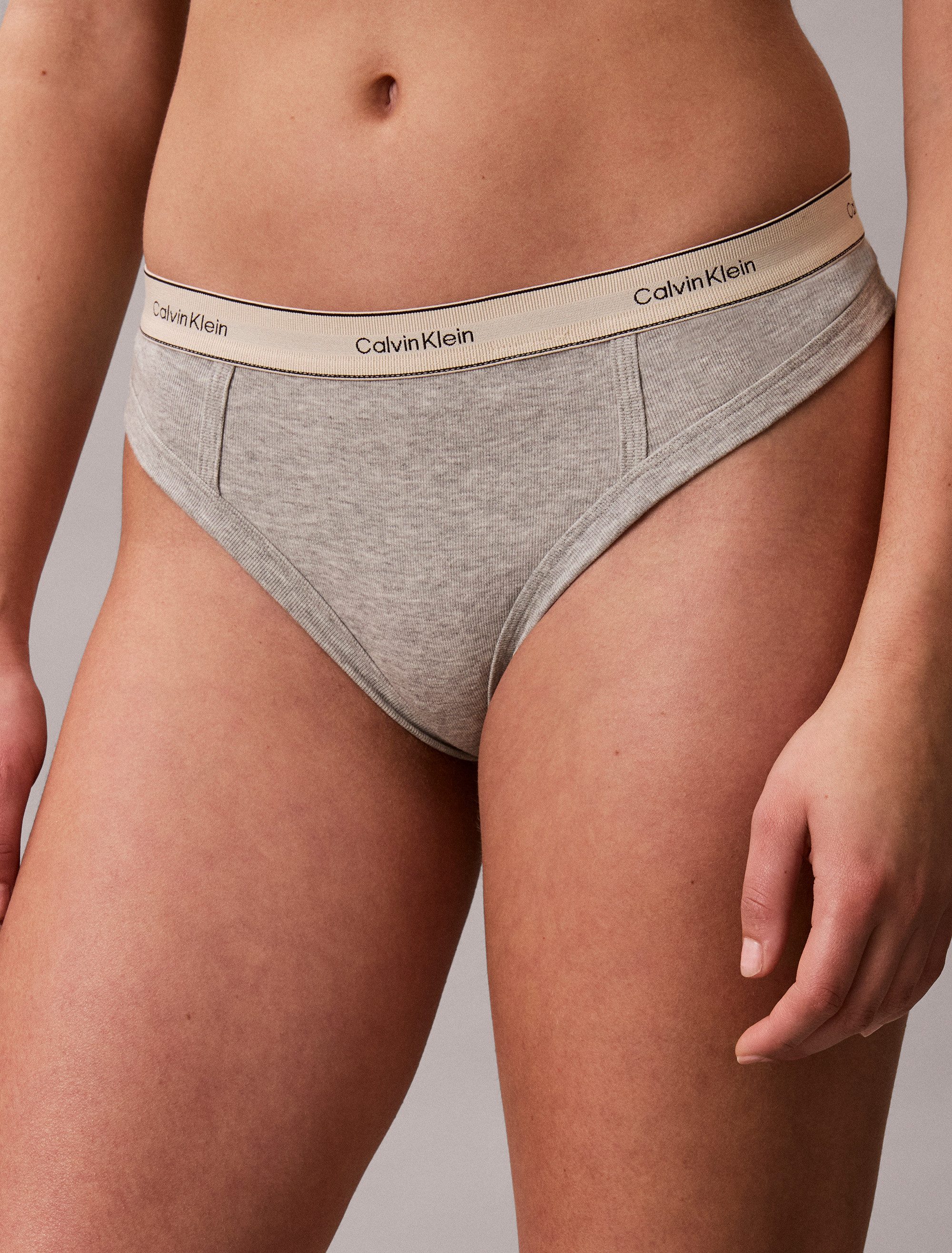 Calvin Klein Underwear Tanga THONG Körpernahe Passform mit elastischem Bund