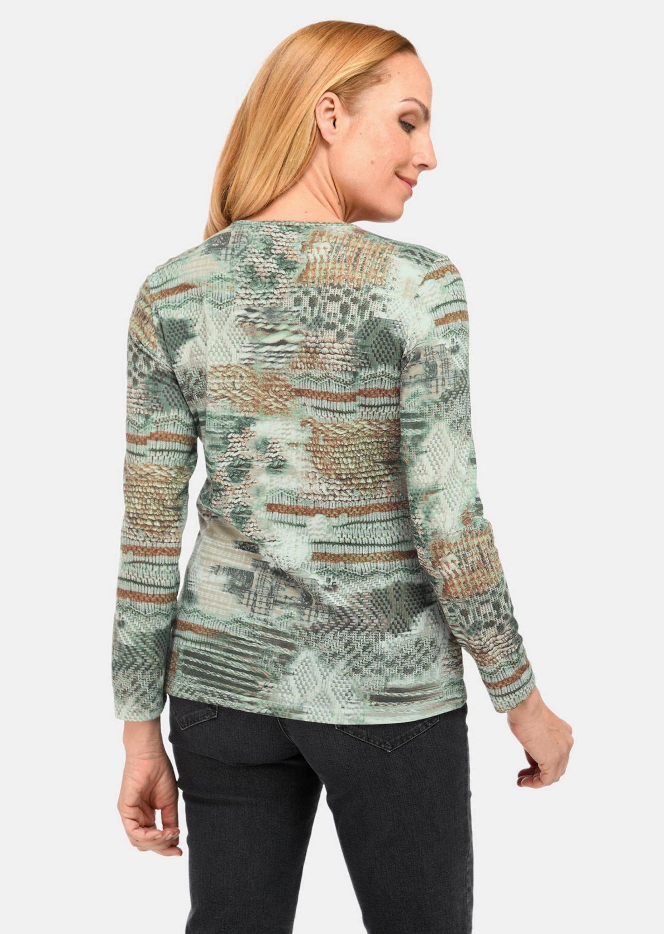 GOLDNER Print-Shirt Kurzgröße: Leichtes Druckshirt mit Allover-Design Cityshirt mit Rundhals mit Aussparung und Langarm