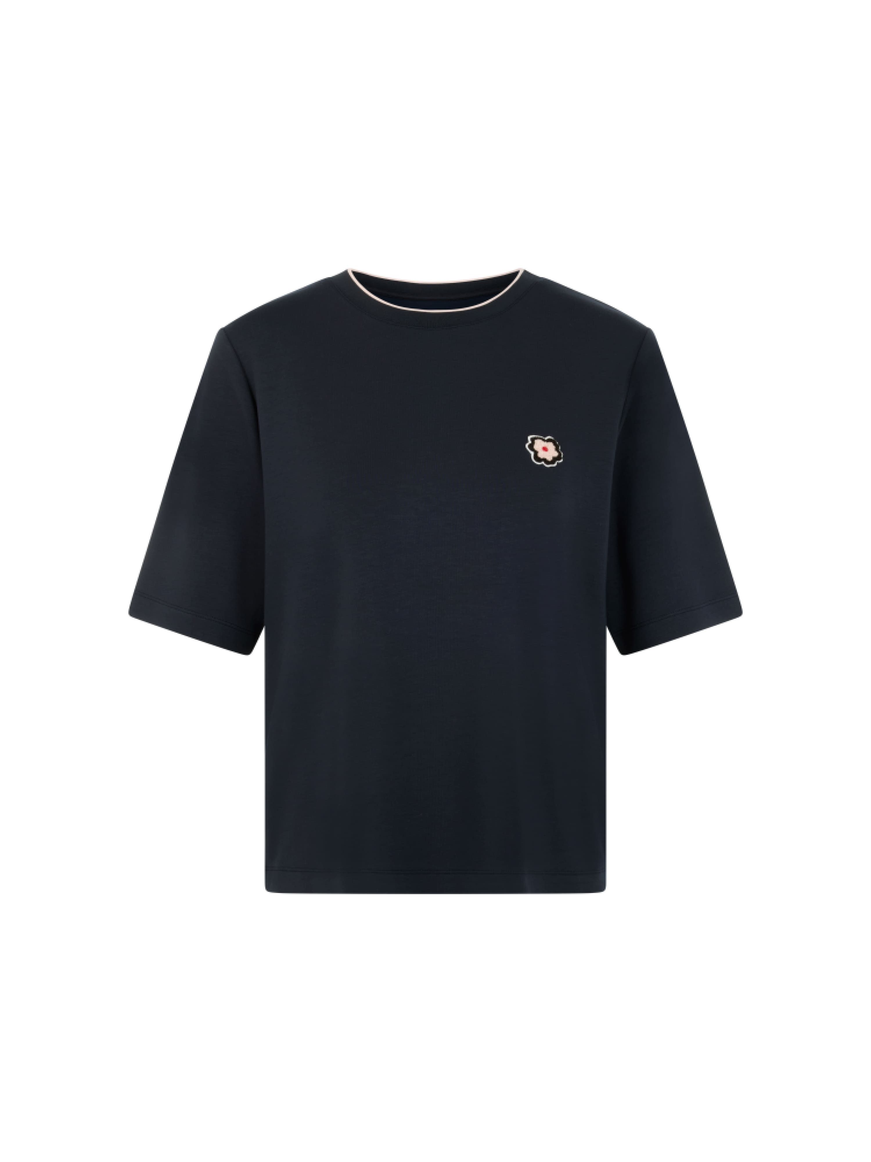 Marc Cain T-Shirt Countryside Calling Premium Damenmode mit Blumenpatch – Bild 4 von 5