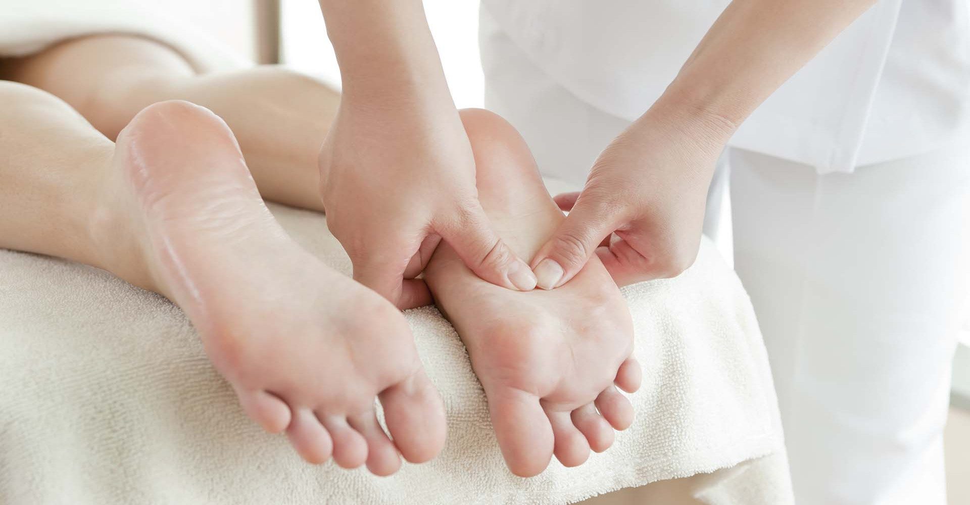 Jochen Schweizer Erlebnisgutschein Fußreflexzonenmassage Rheinbach, Ganzheitliche Fußauszeit für tiefe Entspannung