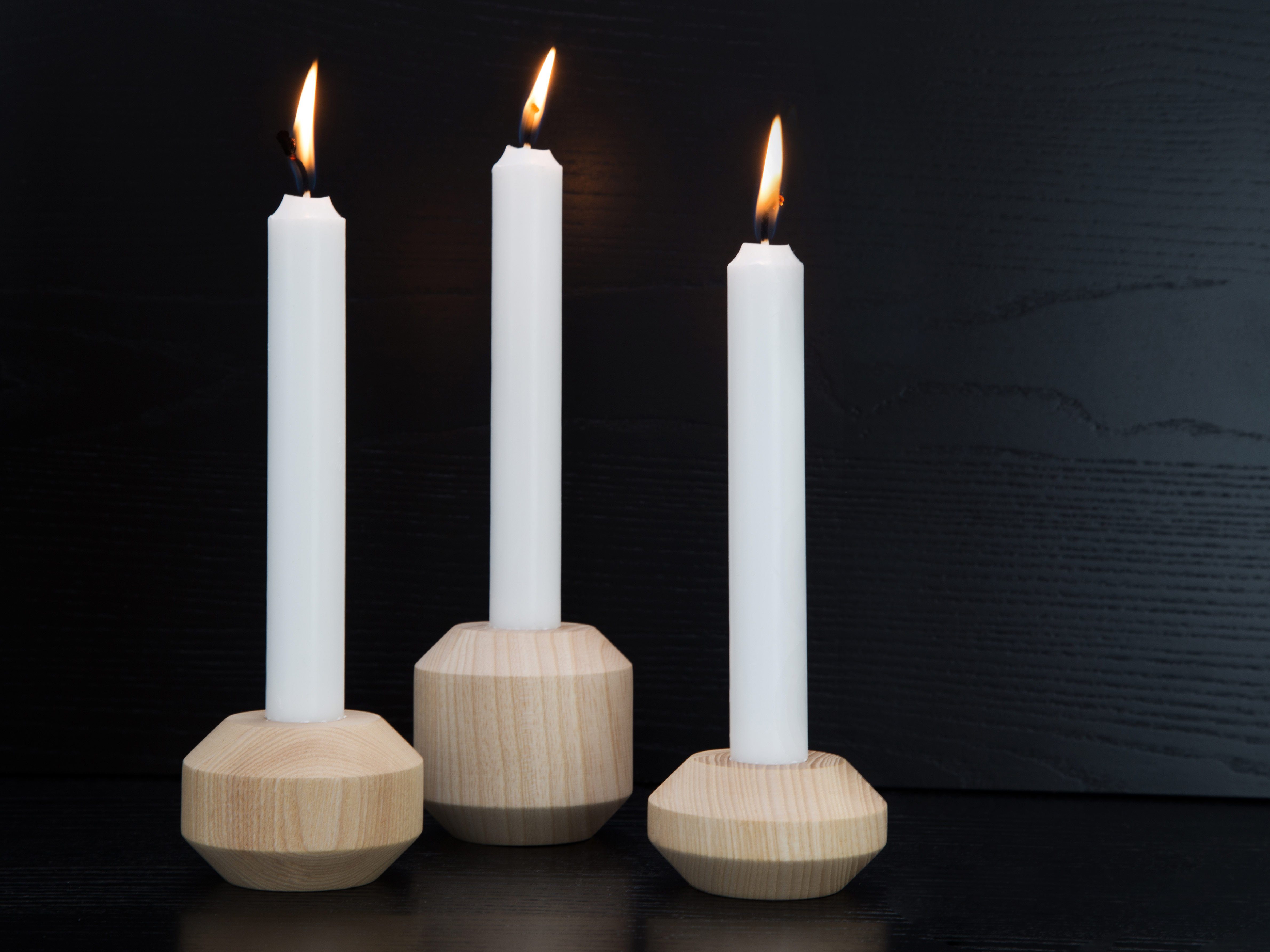 – Kerzenständer Kerzendurchmesser (3er massiv Kerzenständer cm kommod Esche TAKKS – natur 7x7 Set), 2,2 cm,