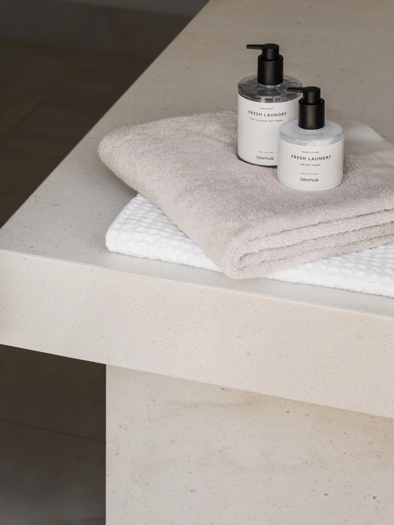 blomus Handseife -SATOMI- Flüssigseife Nachfüllpack: 1000ml purer Luxus für die Hände, Nachfüllpaket, Natürlich, Feuchtigkeitsspendend, Hautfreundlich, Vegan