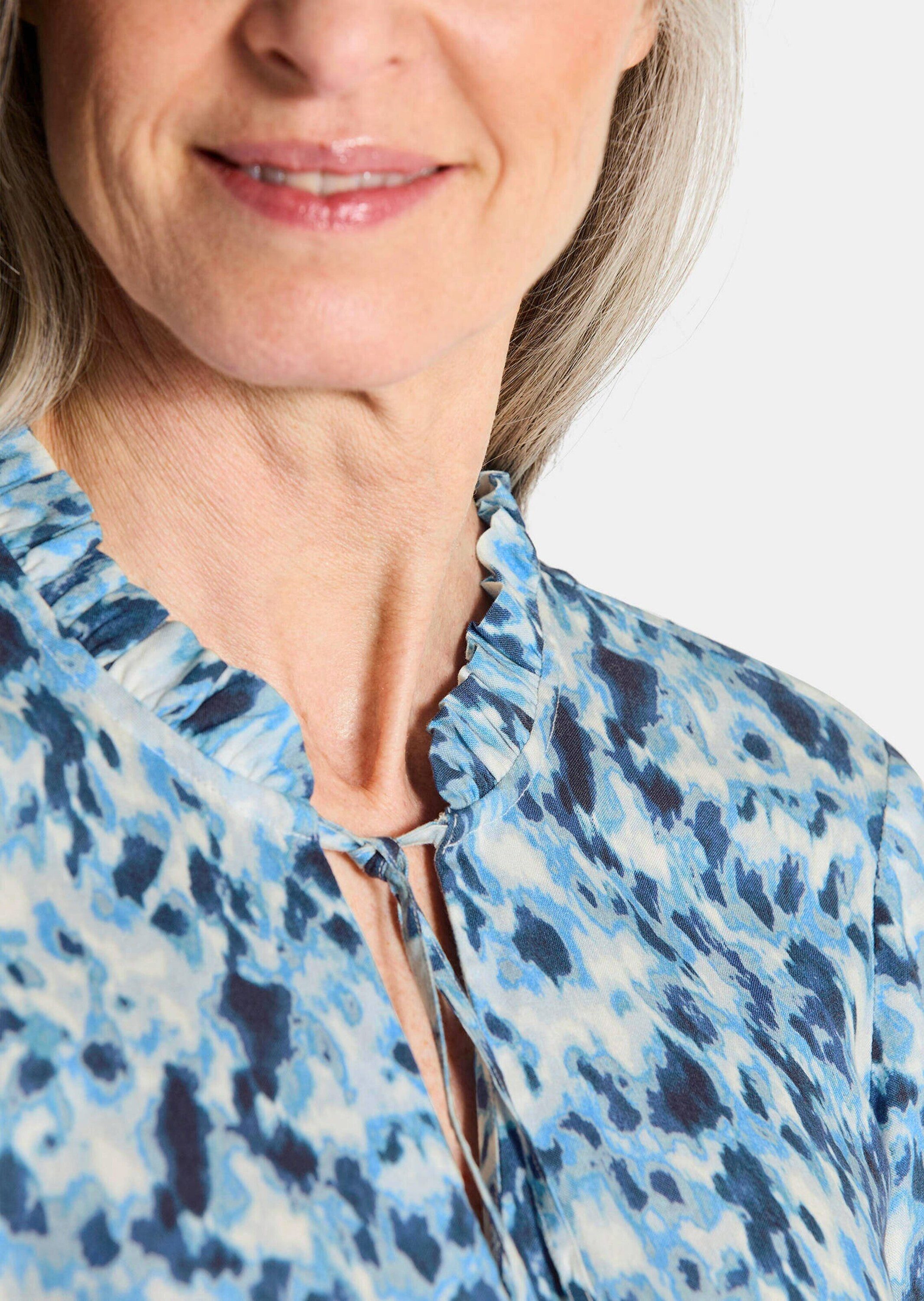GOLDNER Schlupfbluse Moderne Rüschenbluse mit Stehkragen Printbluse mit Rundhals, Bindeband und langen Ärmeln