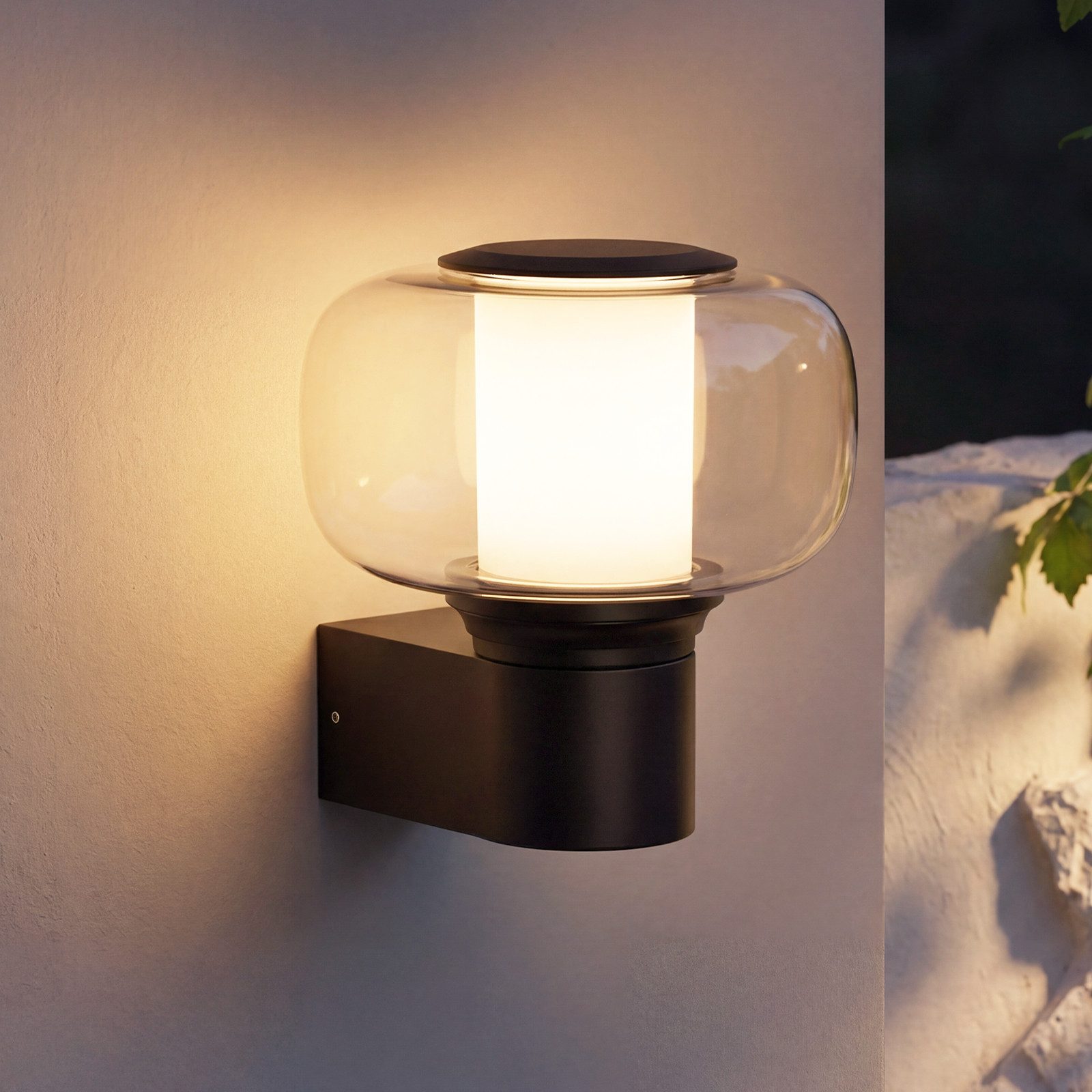 ZMH Außen-Wandleuchte Schwarz,E27 Wandlampe aus Aluminium und Glas, max. 40 W, für Hauswand, E27, ohne Leuchtmittel, Hochtransparenter Glasschirm für klare Lichtwirkung