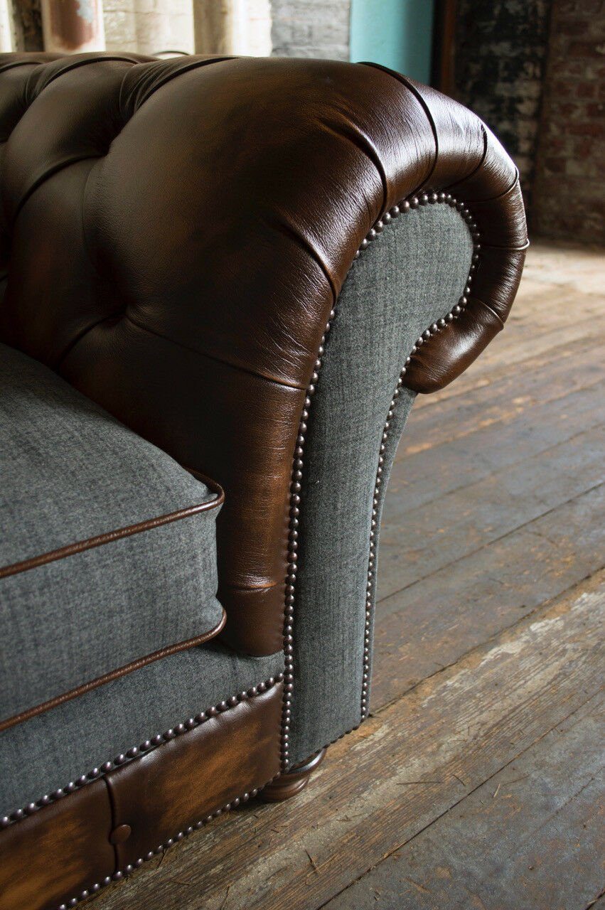 JVmoebel Chesterfield-Sofa Chesterfield Klassische Braun Die Textil mit Polster, Rückenlehne Sitz Leder Knöpfen. Sofa Couch
