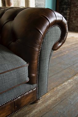 JVmoebel Chesterfield-Sofa Chesterfield Klassische Braun Leder Textil Couch Sofa Sitz Polster, Die Rückenlehne mit Knöpfen.
