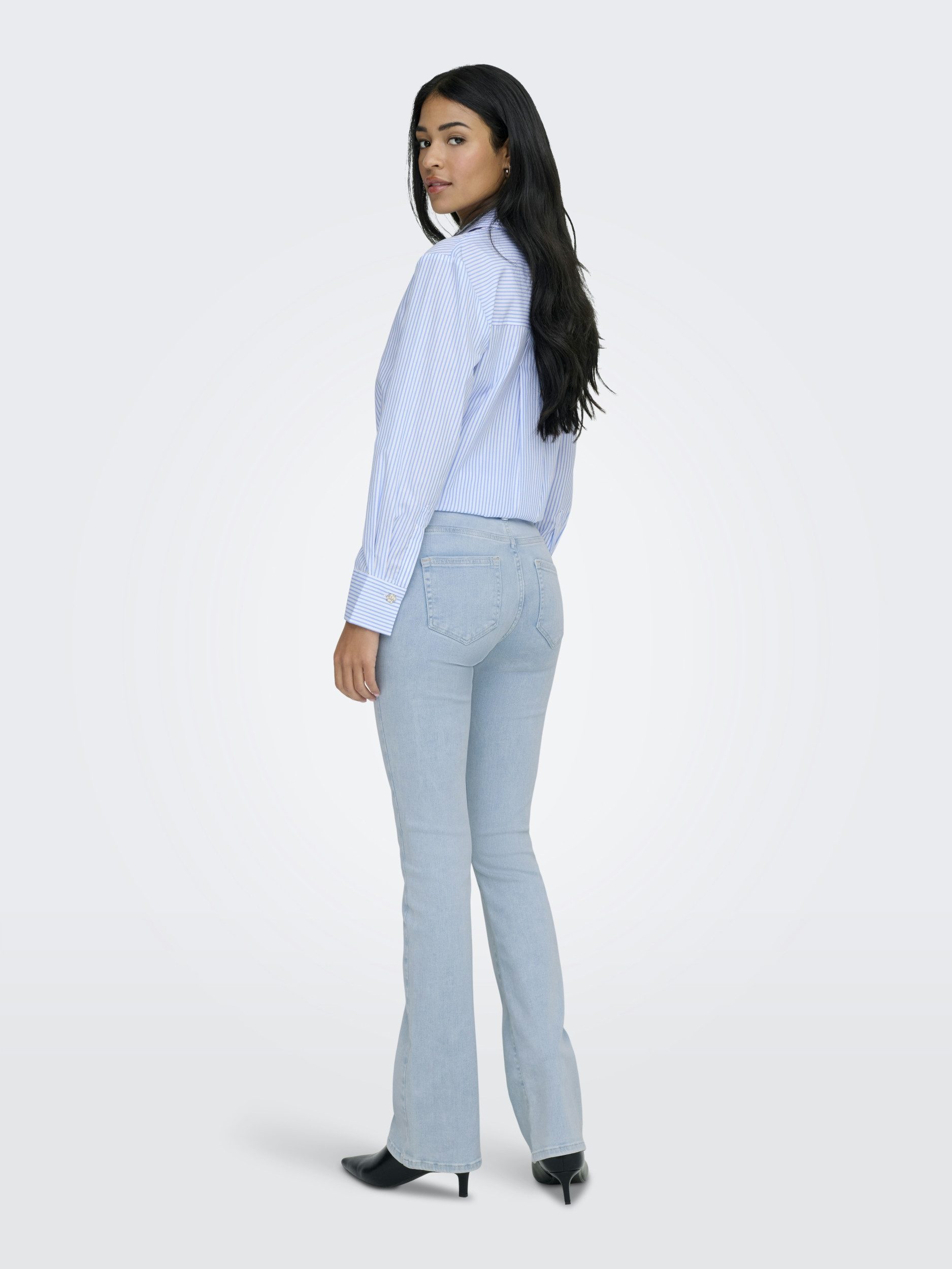 ONLY Chinos ONLBLUSH MID FLARED DNM CRO495 NOOS, Light Blue Bleached Denim