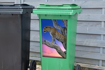 MuchoWow Wandsticker Leopard - Baum - Zweig (1 St), Mülleimer-aufkleber, Mülltonne, Sticker, Container, Abfalbehälter