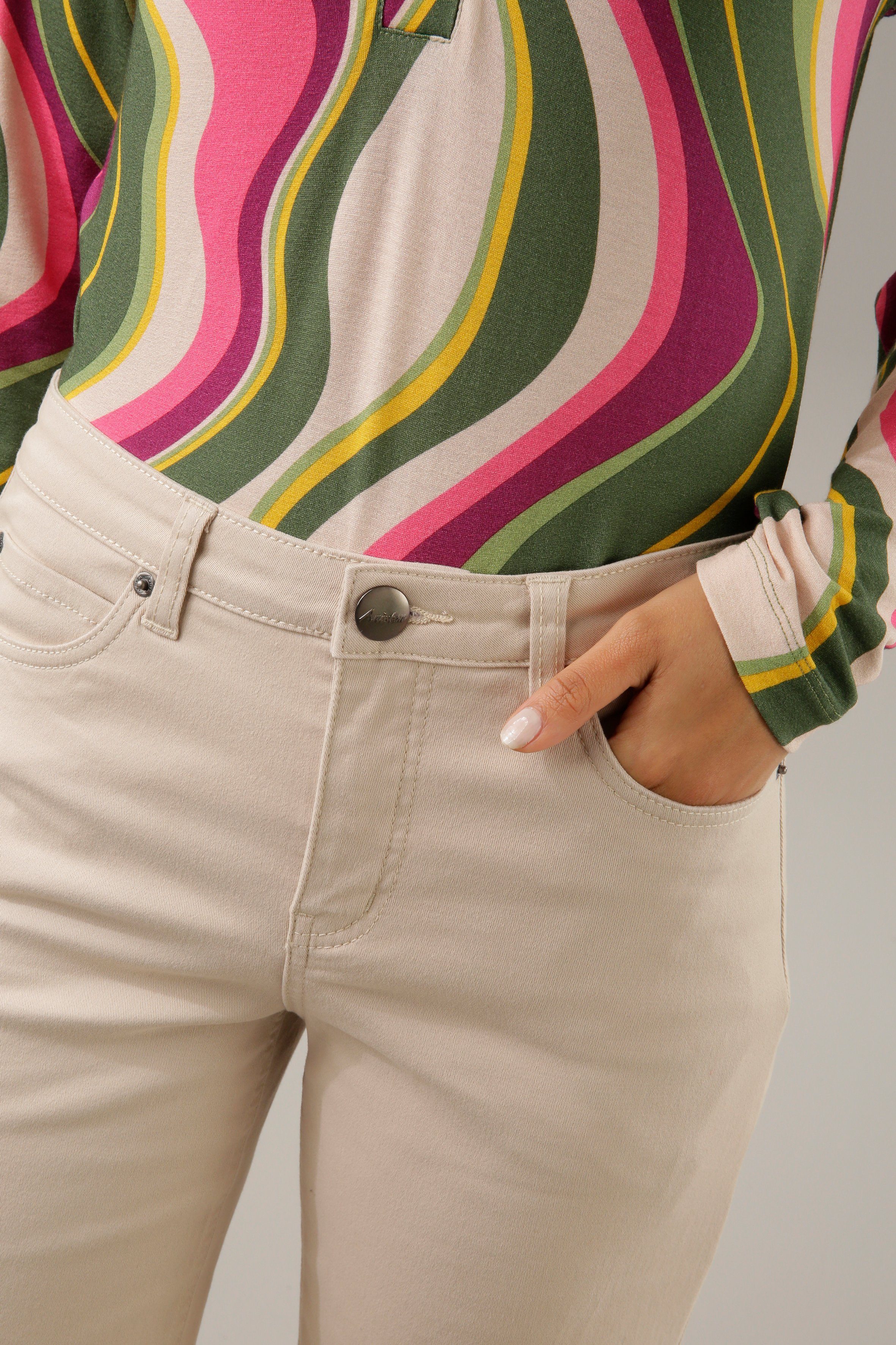 mit Aniston CASUAL 7/8-Jeans ausgefranstem sand leicht Beinabschluss
