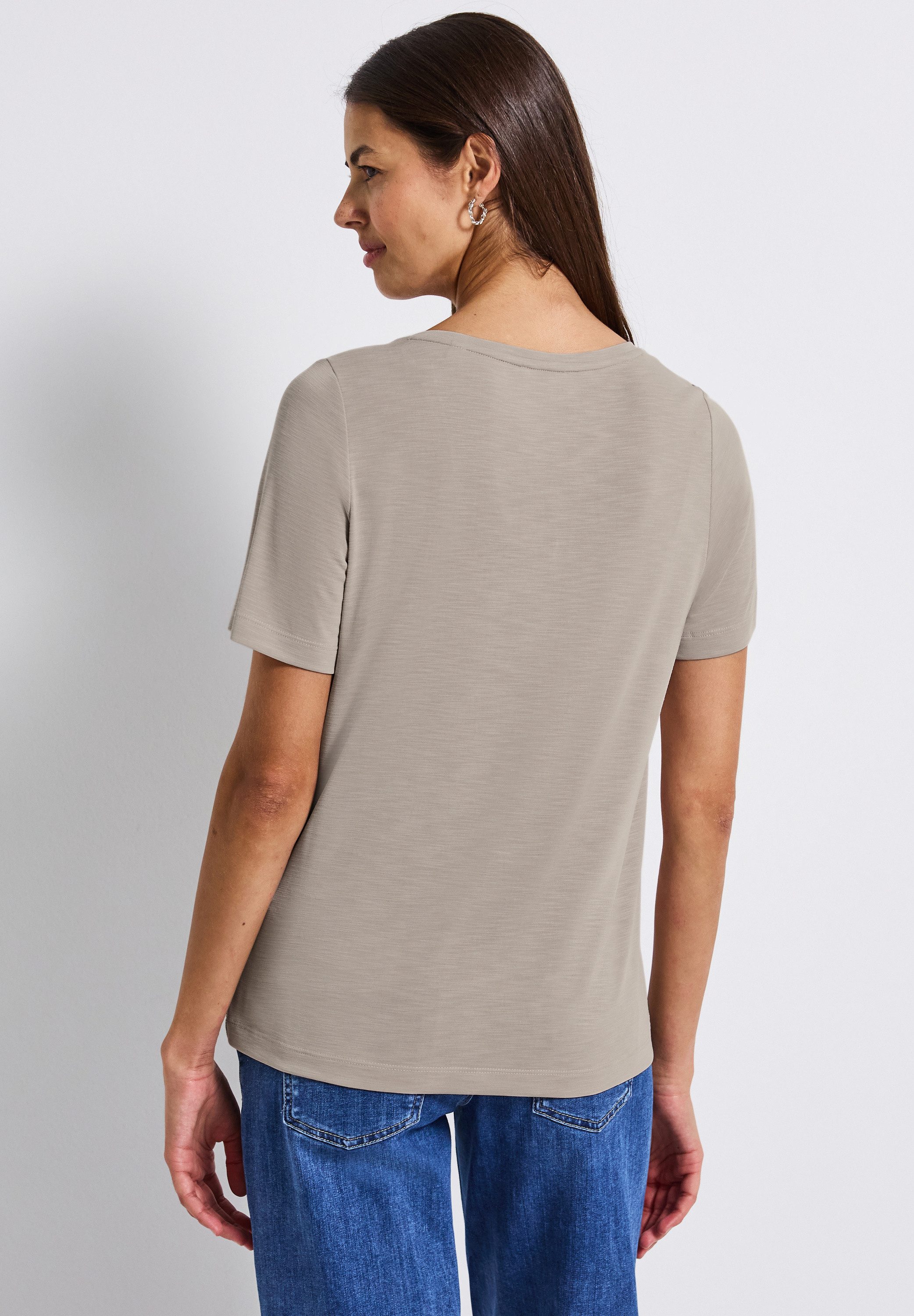 STREET ONE T-Shirt mit Schmuckdetails und V-Ausschnitt günstig online kaufen