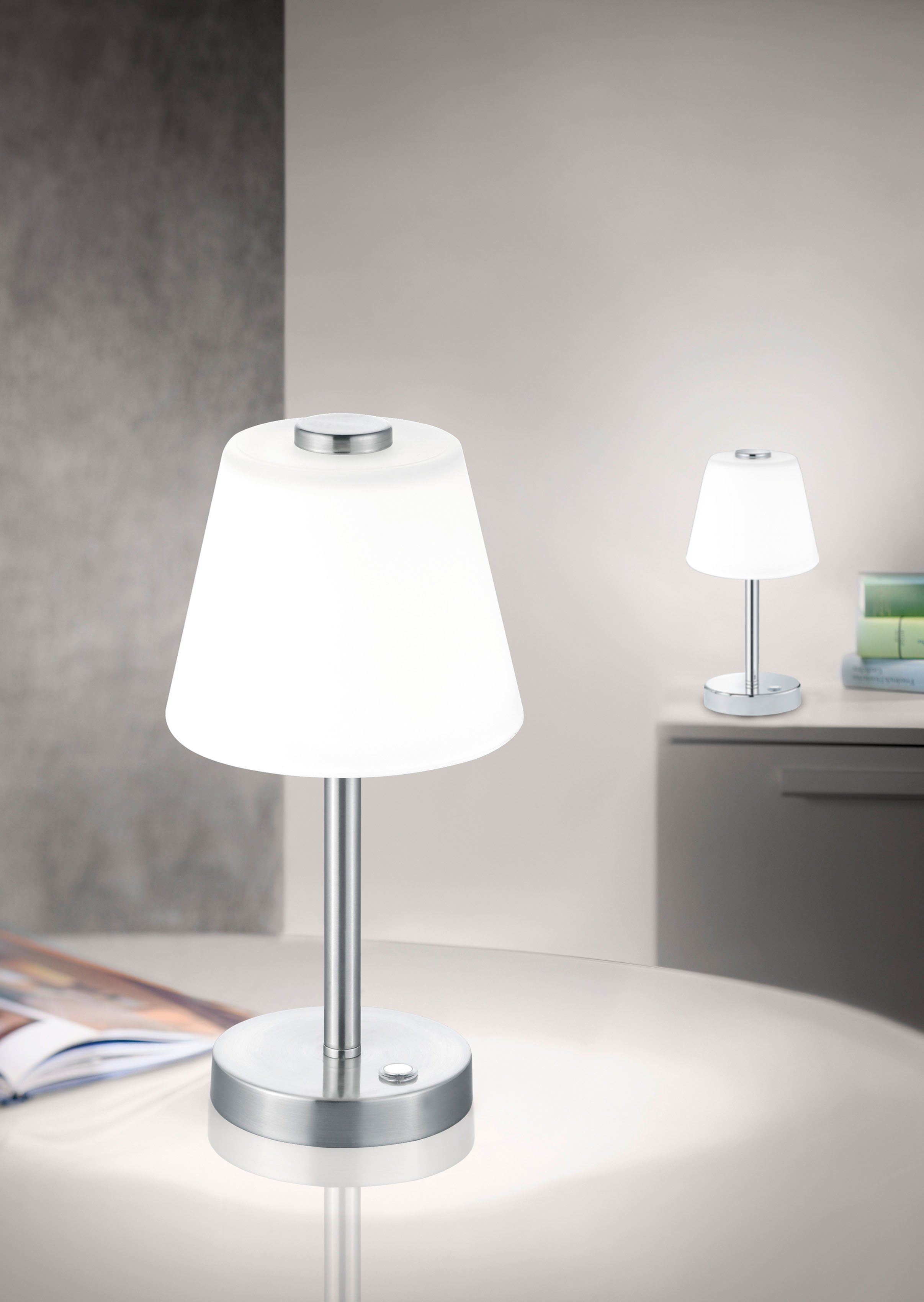 TRIO Leuchten LED Tischleuchte LED integriert, Tischlampe Design mit 4 in klassischem TOUCH-Dimmer fach Warmweiß, fest Dimmfunktion, Emerald