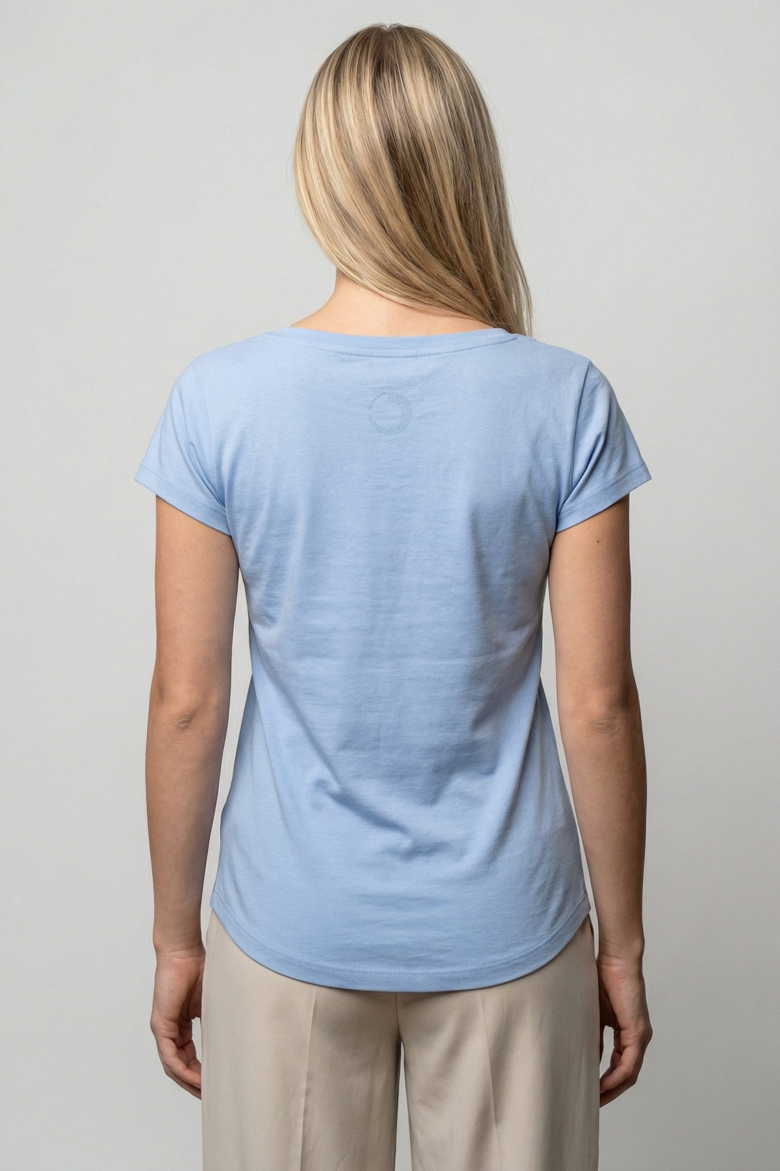 Alife & Kickin Rundhalsshirt leichtes Sommer-Top aus Bio-Baumwolle mit weitem U-Ausschnitt – Bild 4 von 4