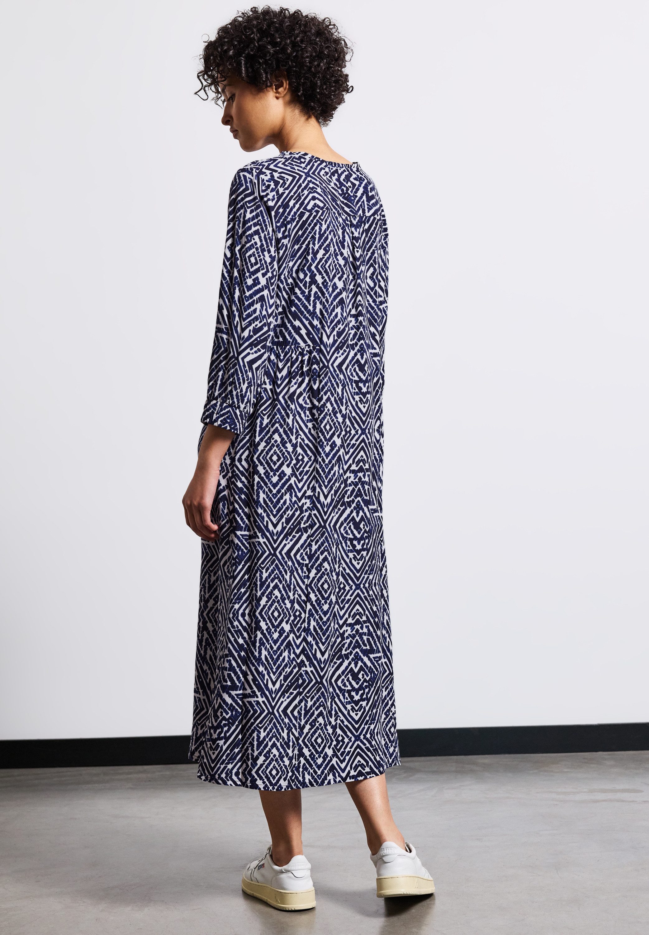 STREET ONE Midikleid mit allover Grafikprint günstig online kaufen