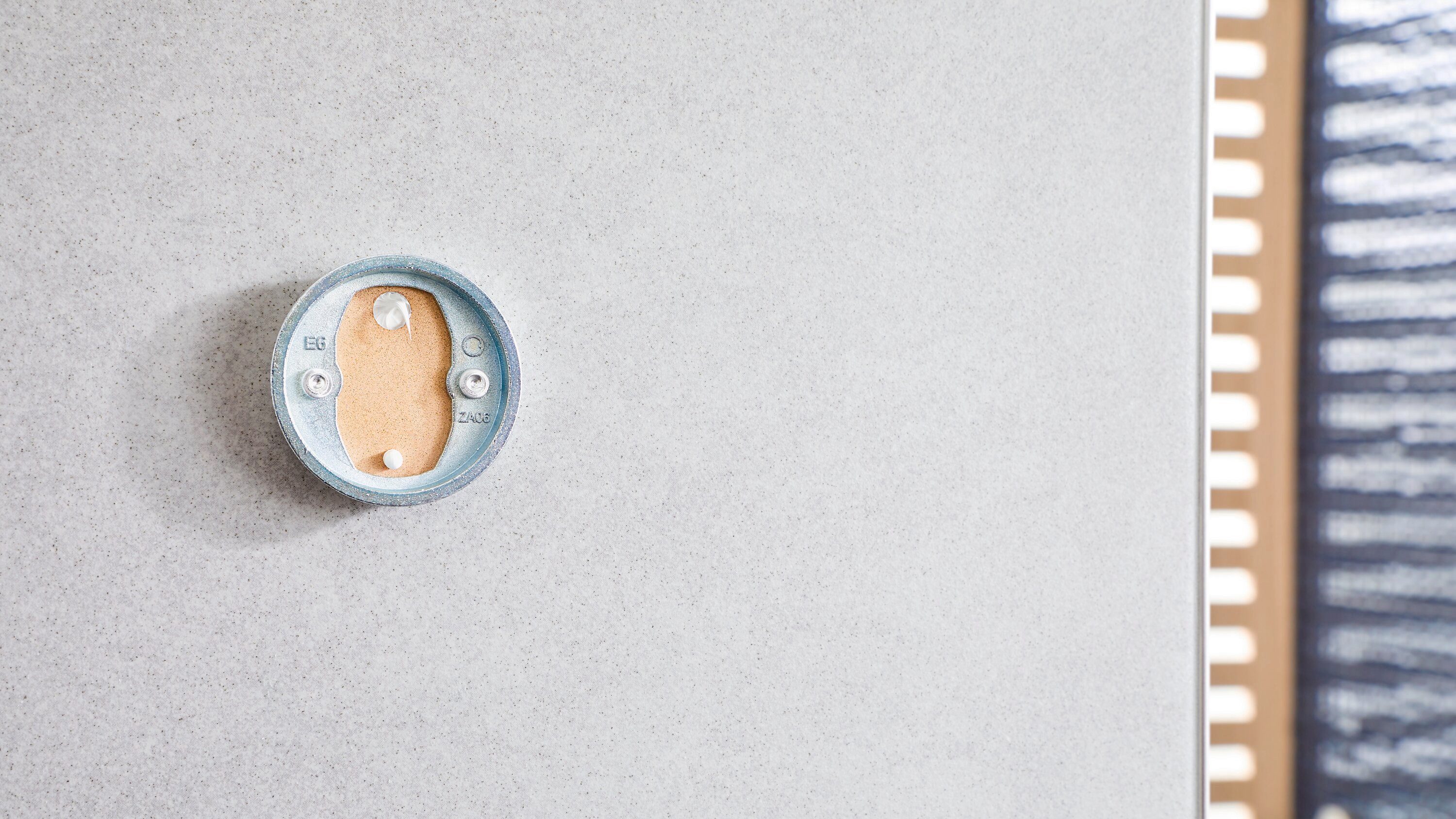 tesa Toiletten-Ersatzrollenhalter 1x tesa Nooblesse Ersatzrollenhalter (Komplett-Set, 2-St., inkl. Klebelösung), edelstahl 12,5 cm : 5 cm : 5 cm