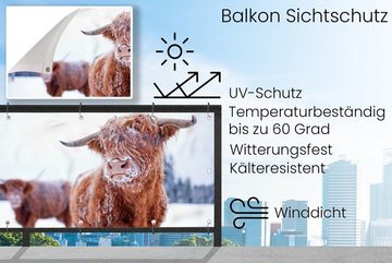 MuchoWow Balkonsichtschutz Schottischer Highlander - Schnee - Haut (1-St) Balkonbanner, Sichtschutz für den Balkon, Robustes und wetterfest