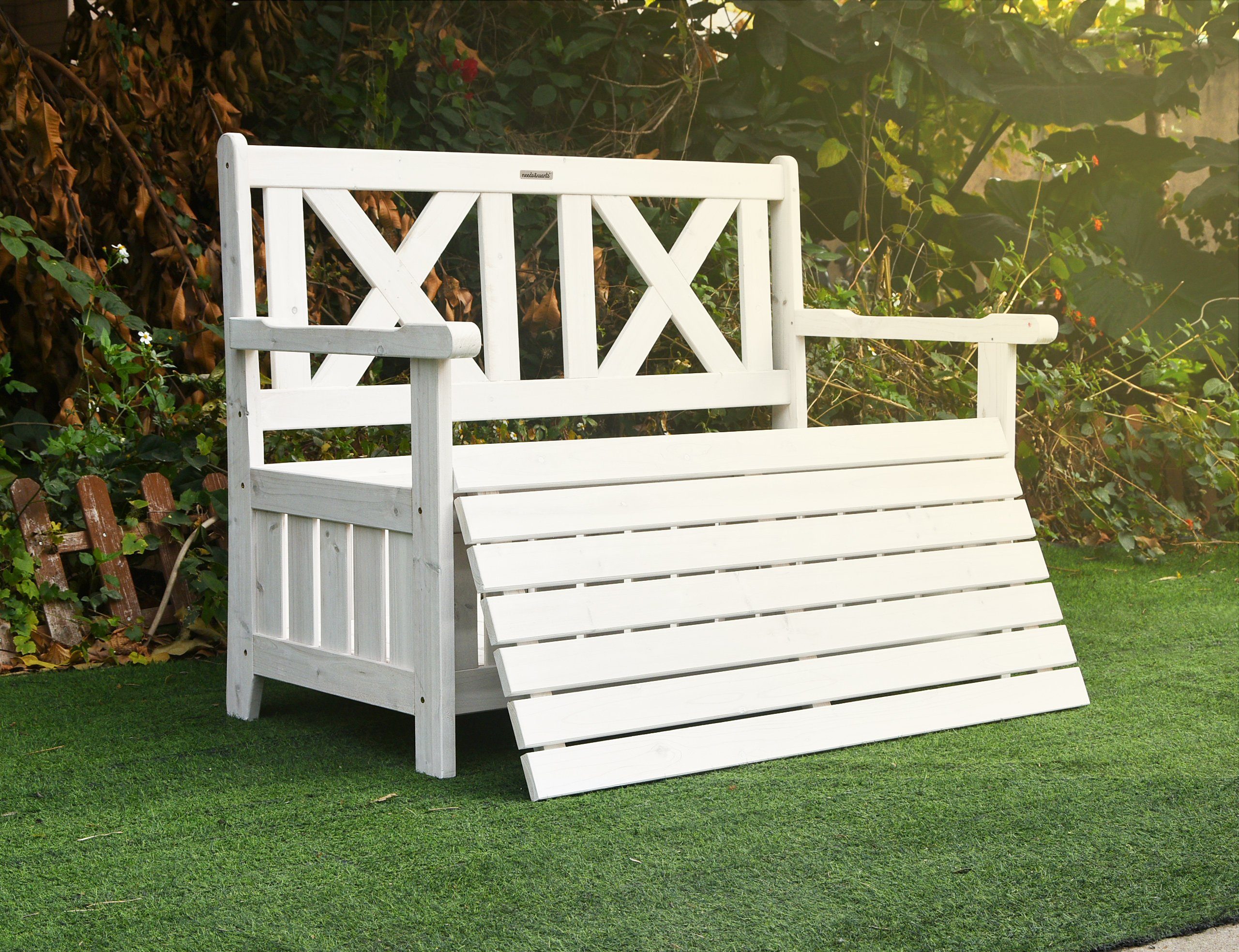 needs&wants® Gartenbank Holz wetterfest mit Stauraum, Truhenbank Holzbank Sitzbank Truhe weiß, mit Textil Abdeckung 2-Sitzer Parkbank Garten Outdoor klassisch massiv