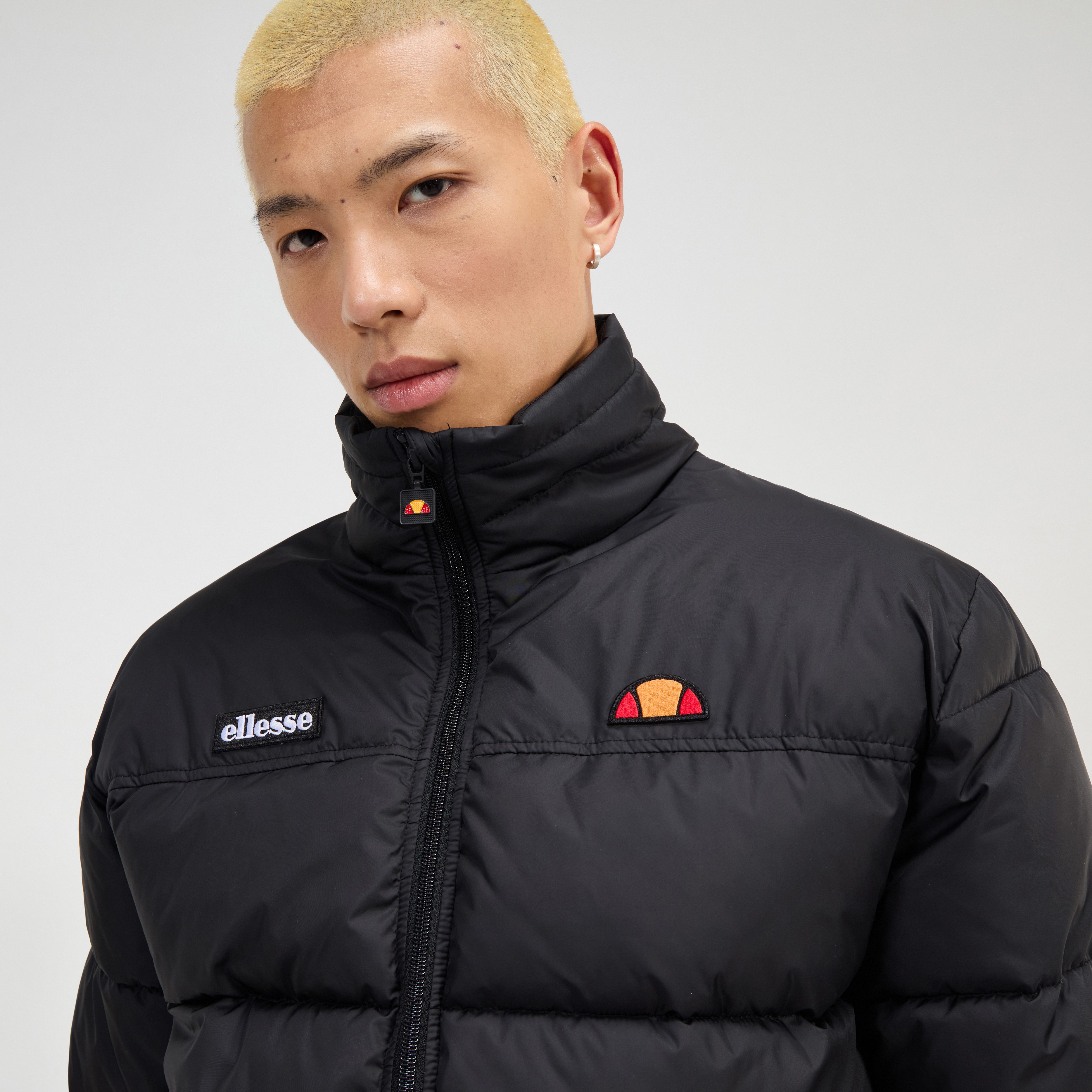 Ellesse Steppjacke CALOROSO PADDED JACKET mit hochschließendem Kragen, wasserabweisend, aus Polyester