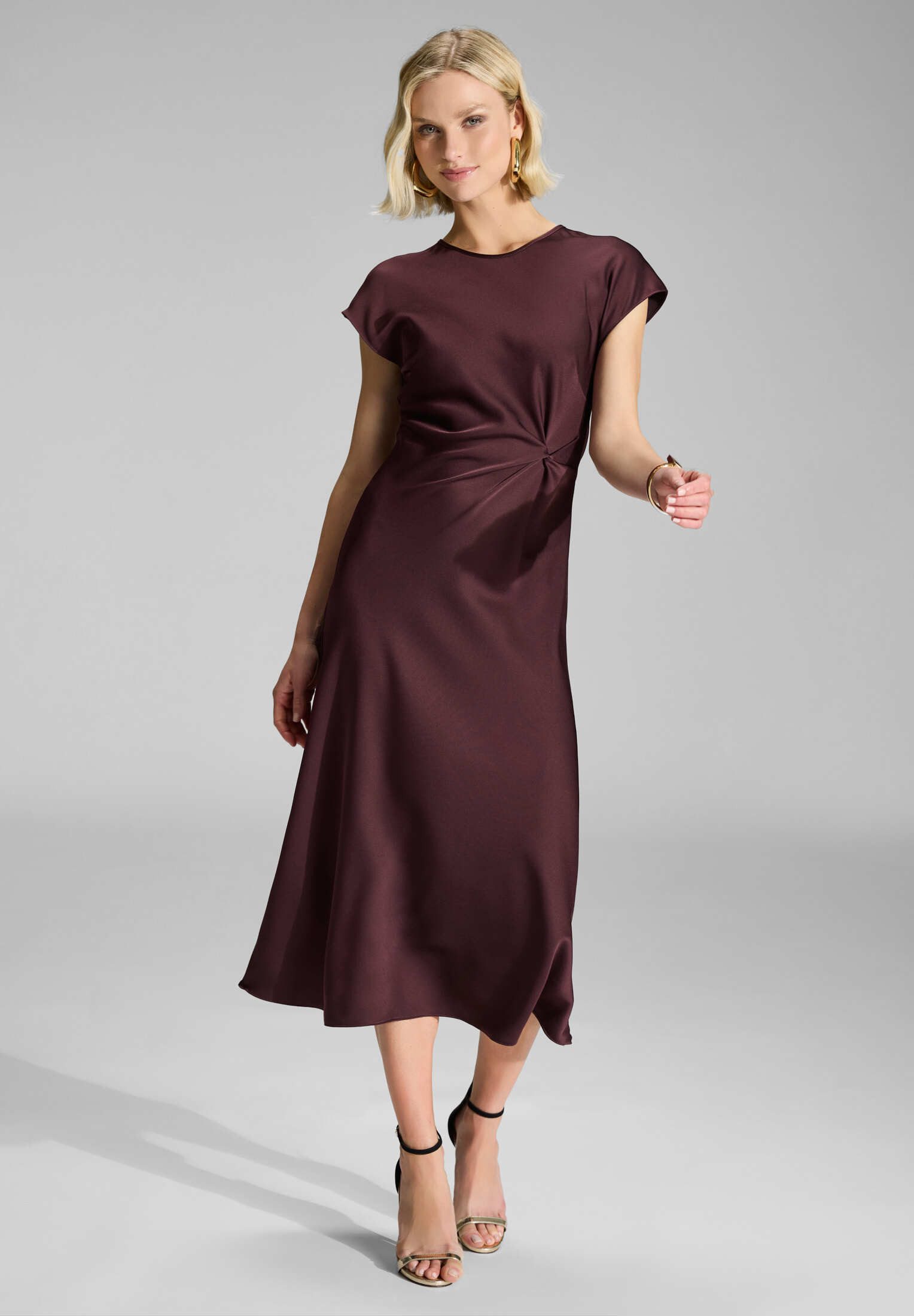 SWING Cocktailkleid - Slip Dress aus Satin mit Twist Detail Figurbetonte Pa günstig online kaufen