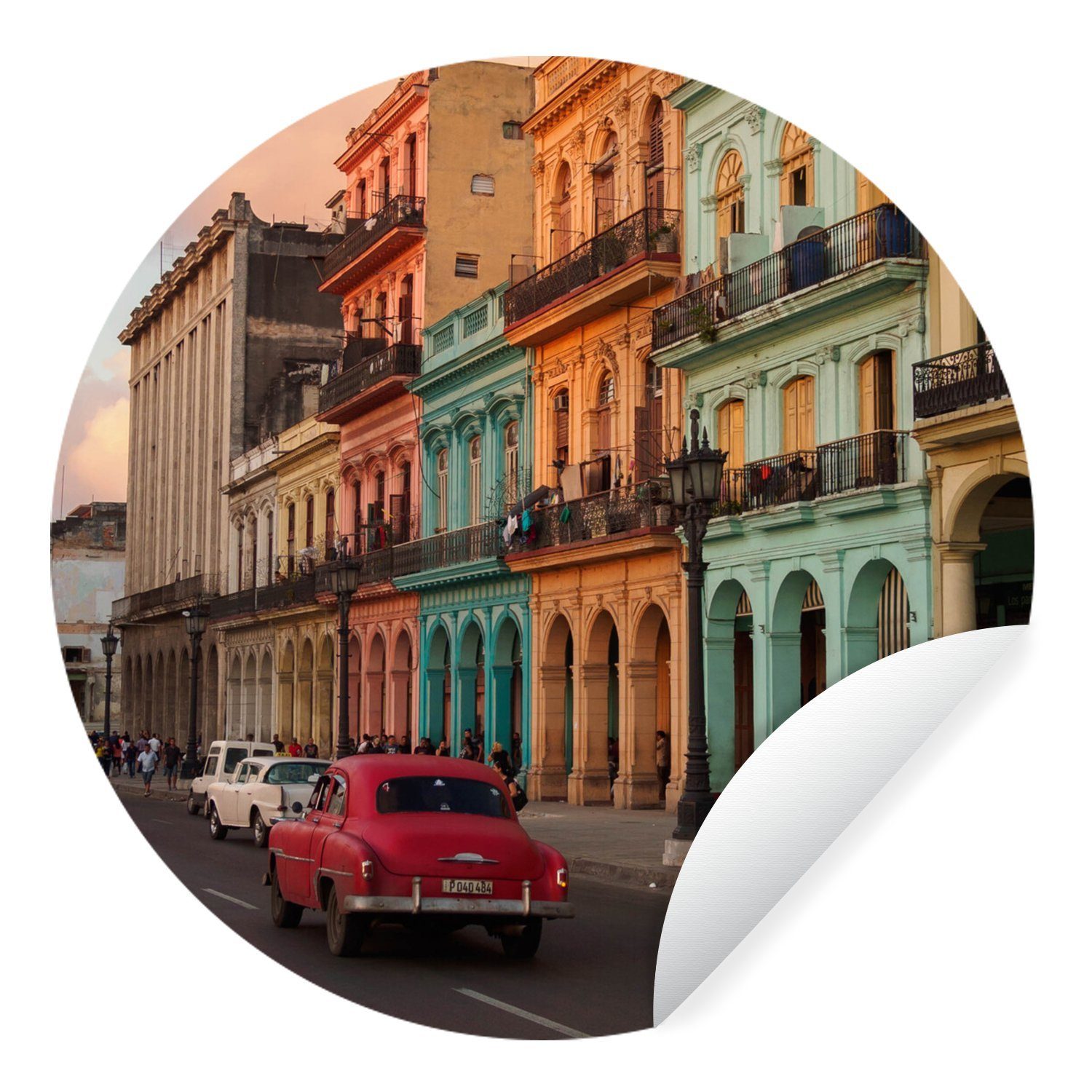 MuchoWow Wandsticker Alte Autos auf den Straßen von Kuba (1 St), Tapetenkreis für Kinderzimmer, Tapetenaufkleber, Rund, Wohnzimmer