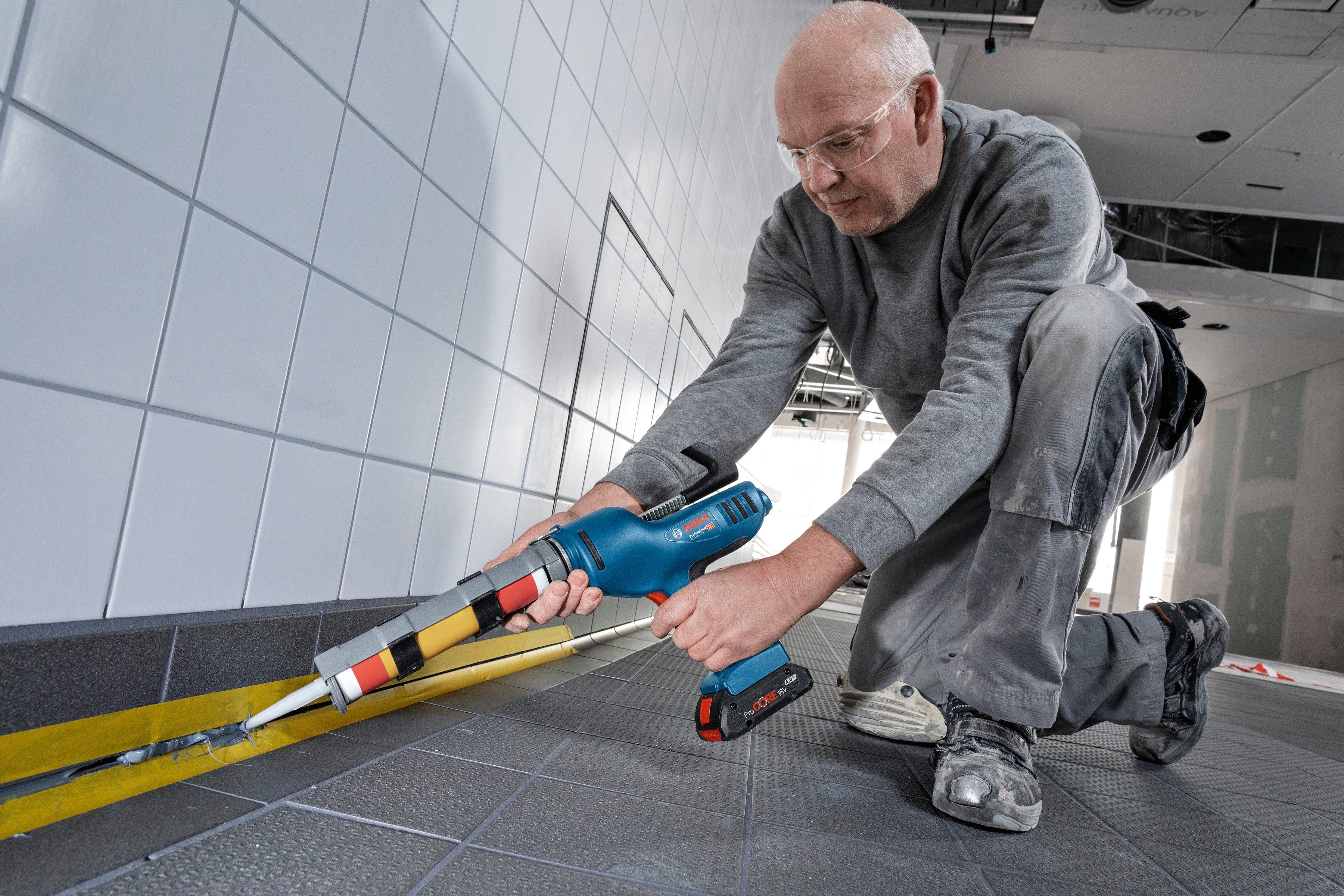 Bosch Professional Akku-Kartuschenpistole, 310 ml, ohne Akku und Ladegerät