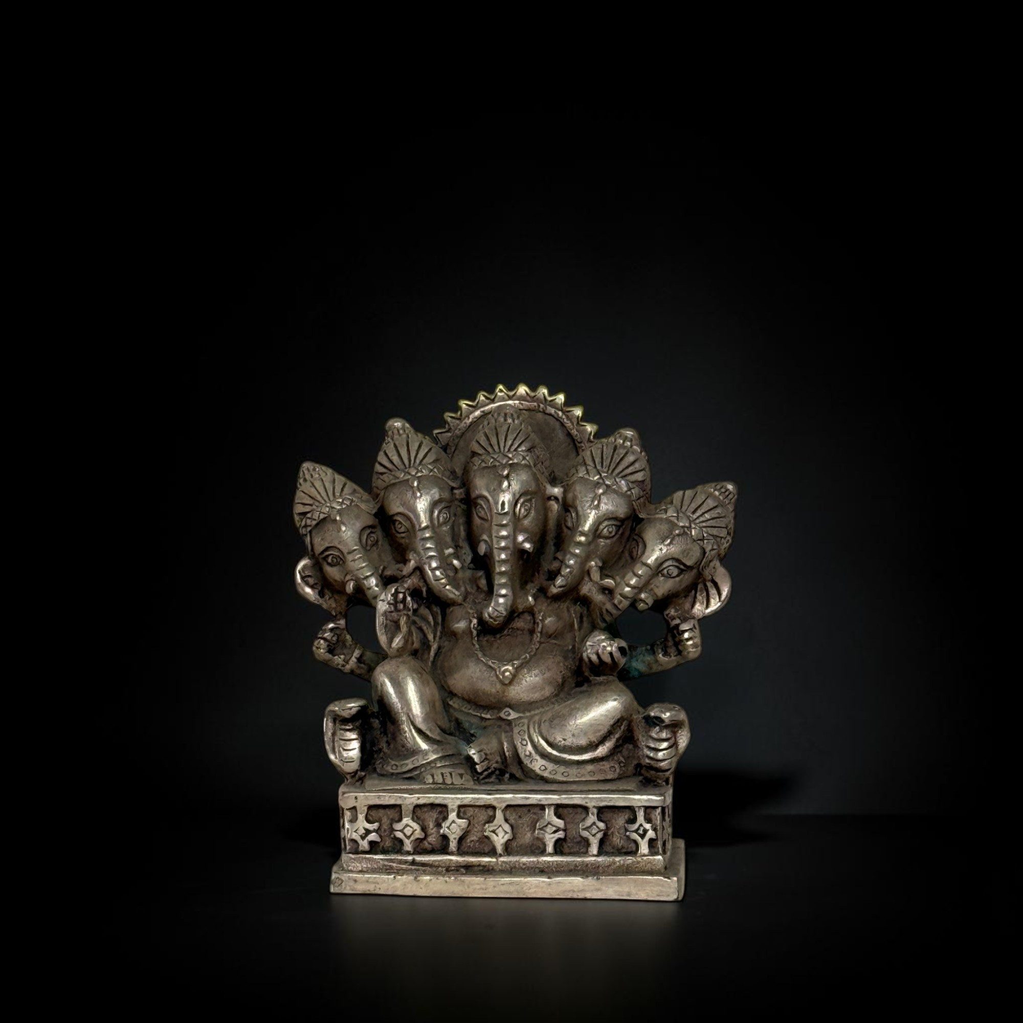 Asien LifeStyle Buddhafigur Ganesha Figur Pancha-Mukhi 5 Köpfe Skulptur Grünspan 12 cm
