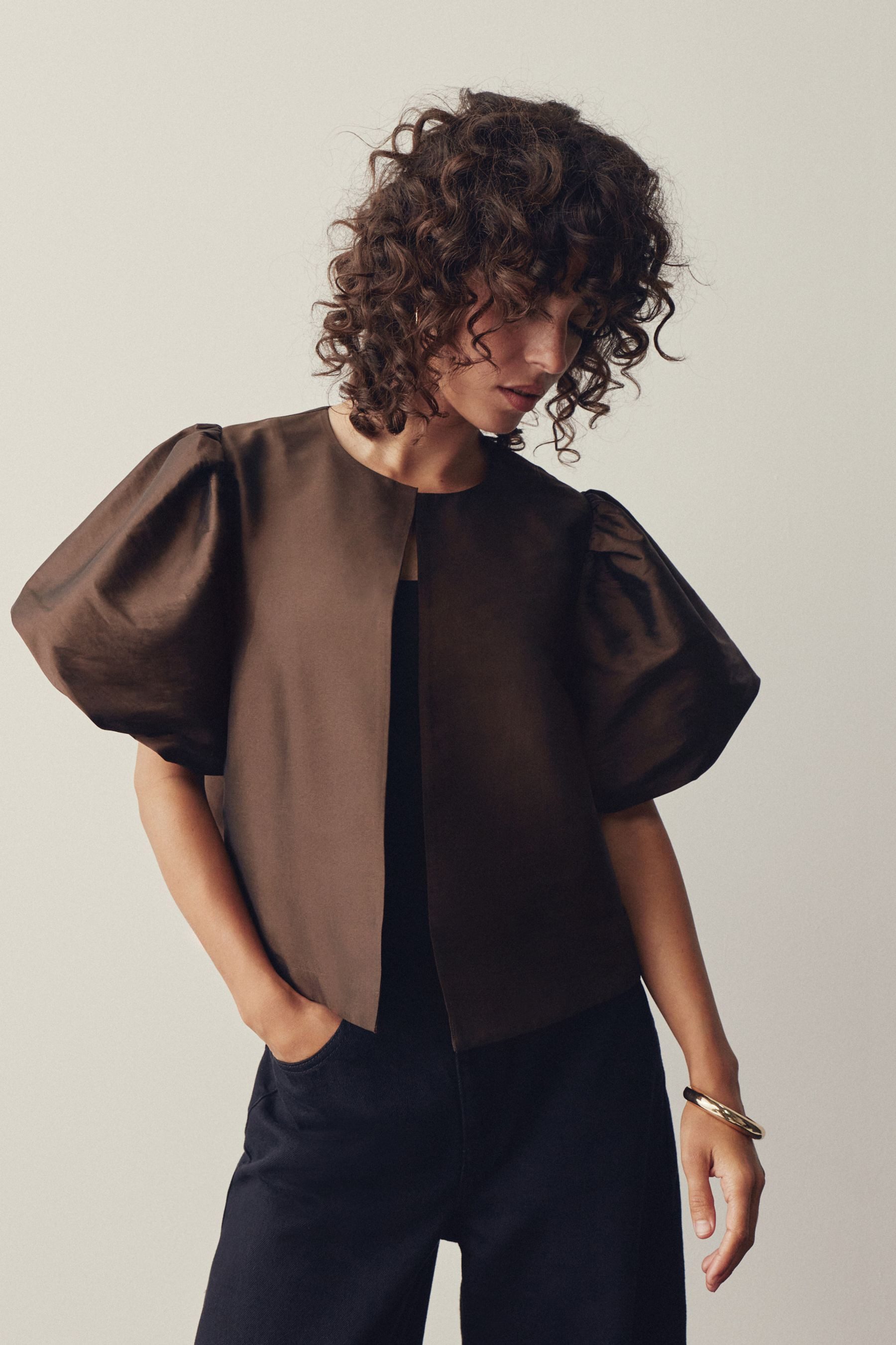Next Kurzjacke Verkürzte Jacke mit Ballonärmeln (1-St)