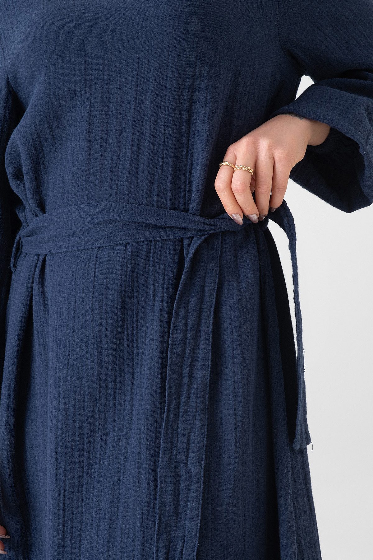 WENOR Sommerkleid Musselin-Kleid, 100 % Baumwolle, Volantsaum, Gürtel, Gr. 36–50 mit Volantsaum und Bindegürtel