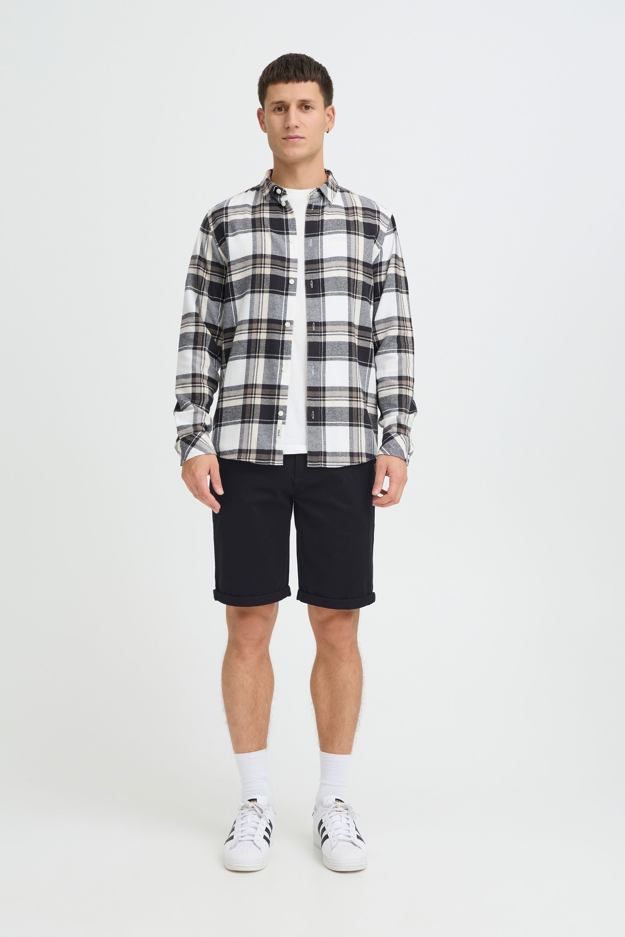 Blend Chinoshorts BHTirex Basic Chino Shorts mit Taschen