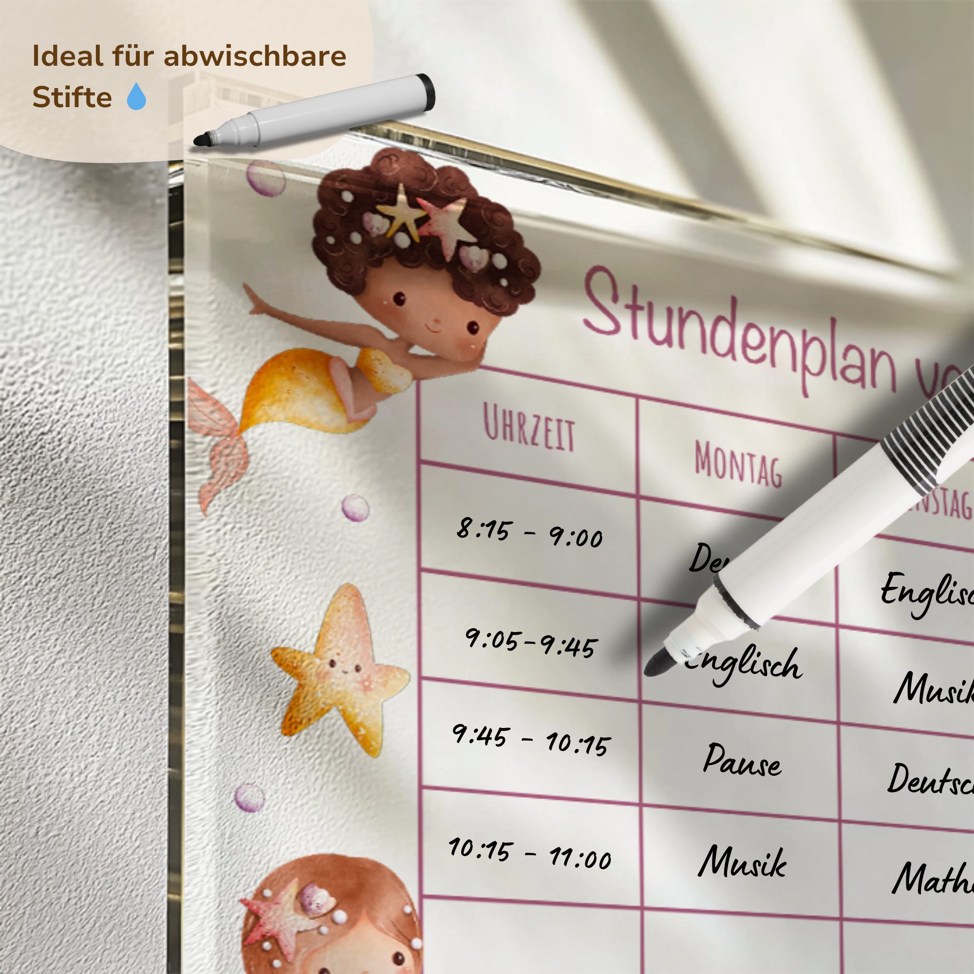 MeinBaby123® Schreibtischkalender Einschulung, Stundenplan Acrylglas transparent, Stundenplan abwischbar, Schulanfang Geschenk, inkl. Holzhalterung – Bild 4 von 5