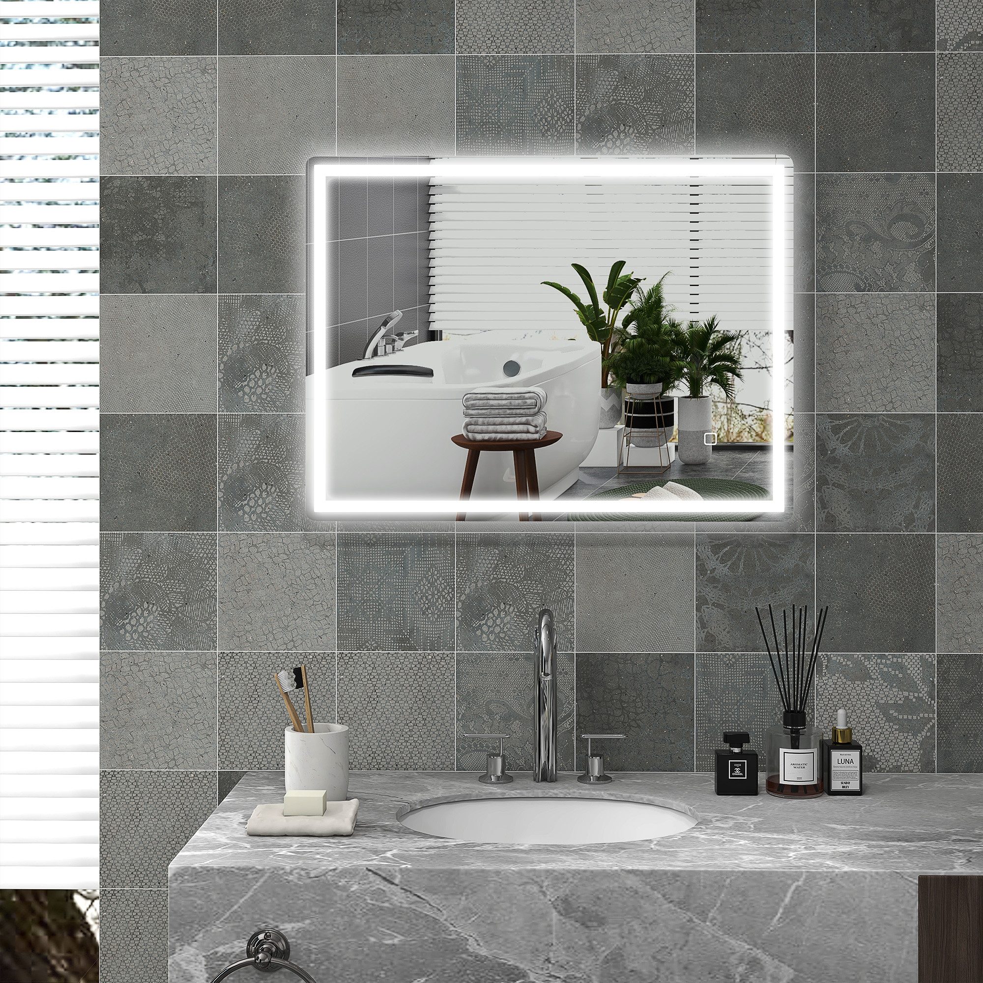 HOMCOM Badspiegel LED Spiegel mit Touchschalter, Memory-Funktion (Wandspiegel, 1-St., WC Spiegel), Silber 80 x 60 x 4 cm