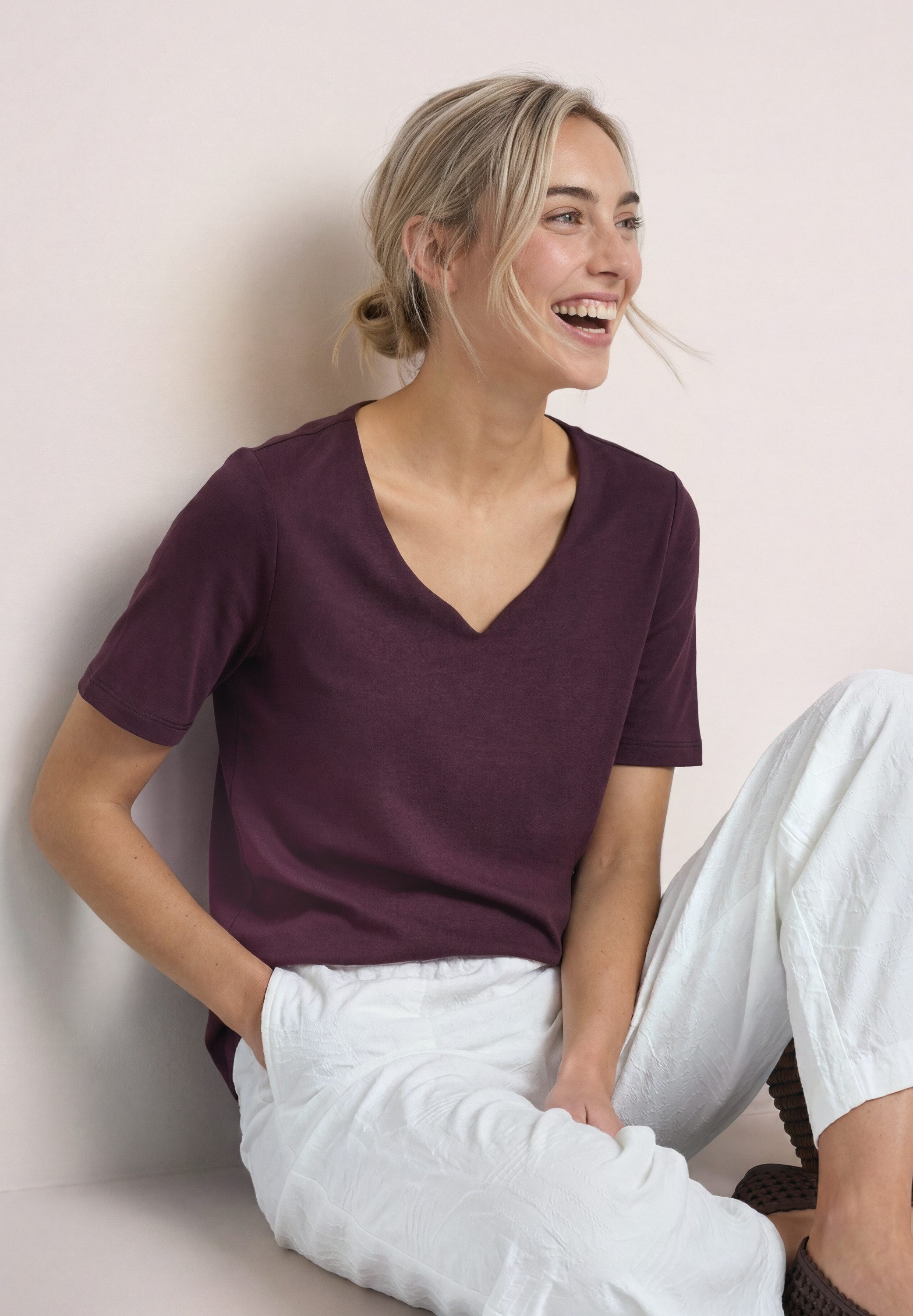 STREET ONE Kurzarmshirt Style Ada Sommershirt mit Herz-Ausschnitt