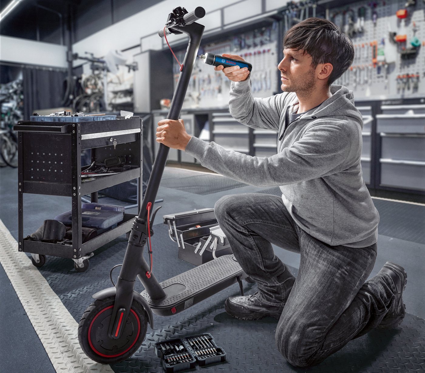 Thumbnail - Bosch Professional Akku-Schrauber Bosch GO, mit Aufbewahrungskoffer