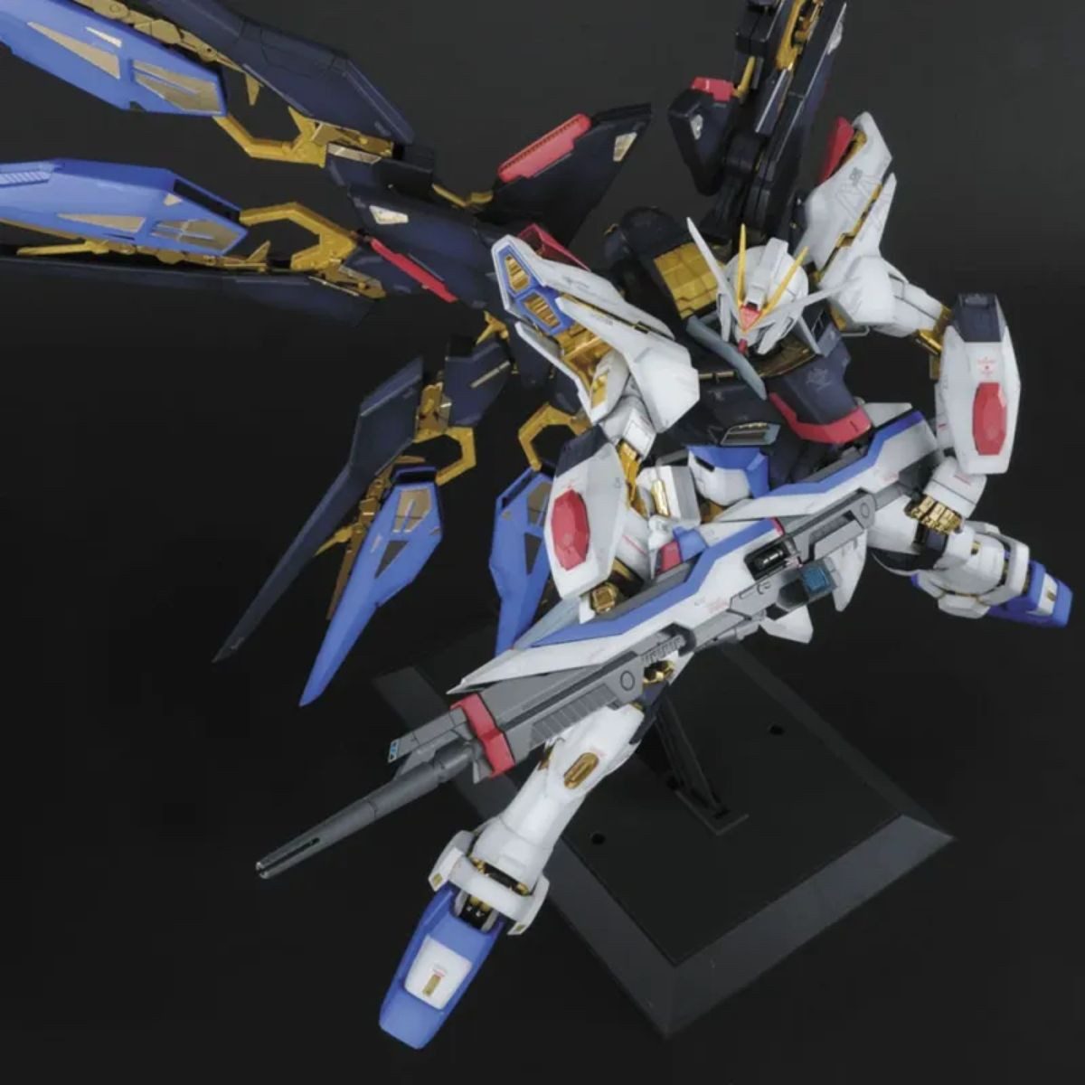 Bandai Modellbausatz Bandai PG Strike Fre