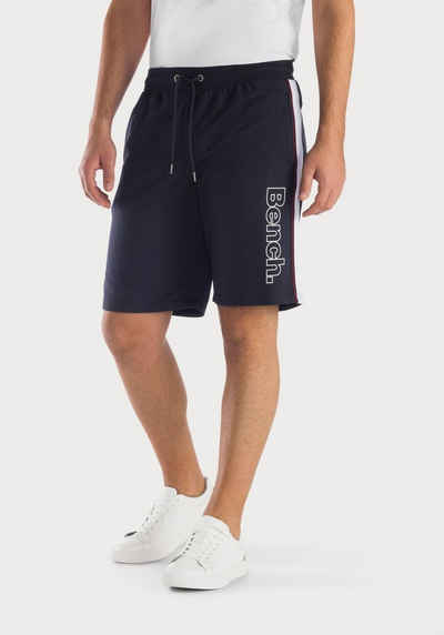 Bench. Loungewear Sweatshorts mit seitlichen Taschen