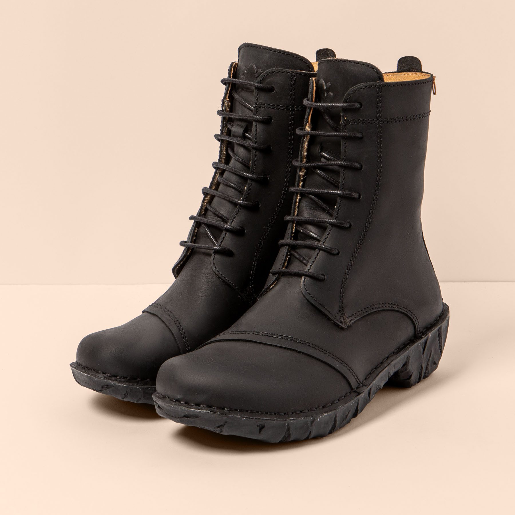 El Naturalista Ankleboots