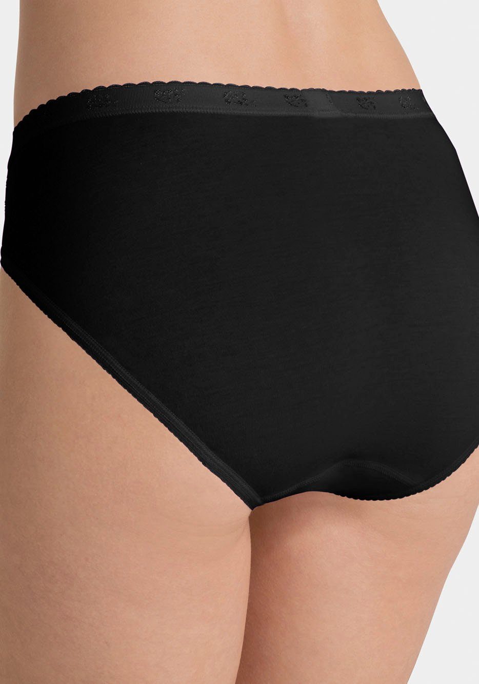 sloggi Tai-Slip Chic (4er Pack) hoher Beinausschnitt, feminin, Spitzeneinsätze, weich, elastisch