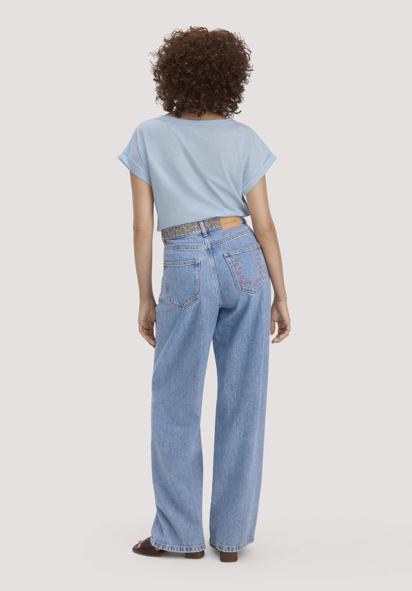 Hessnatur Bequeme Jeans aus Bio-Baumwolle mit TENCEL™ Lyocell (1-tlg) aus Bio-Baumwolle mit TENCEL™ Lyocell