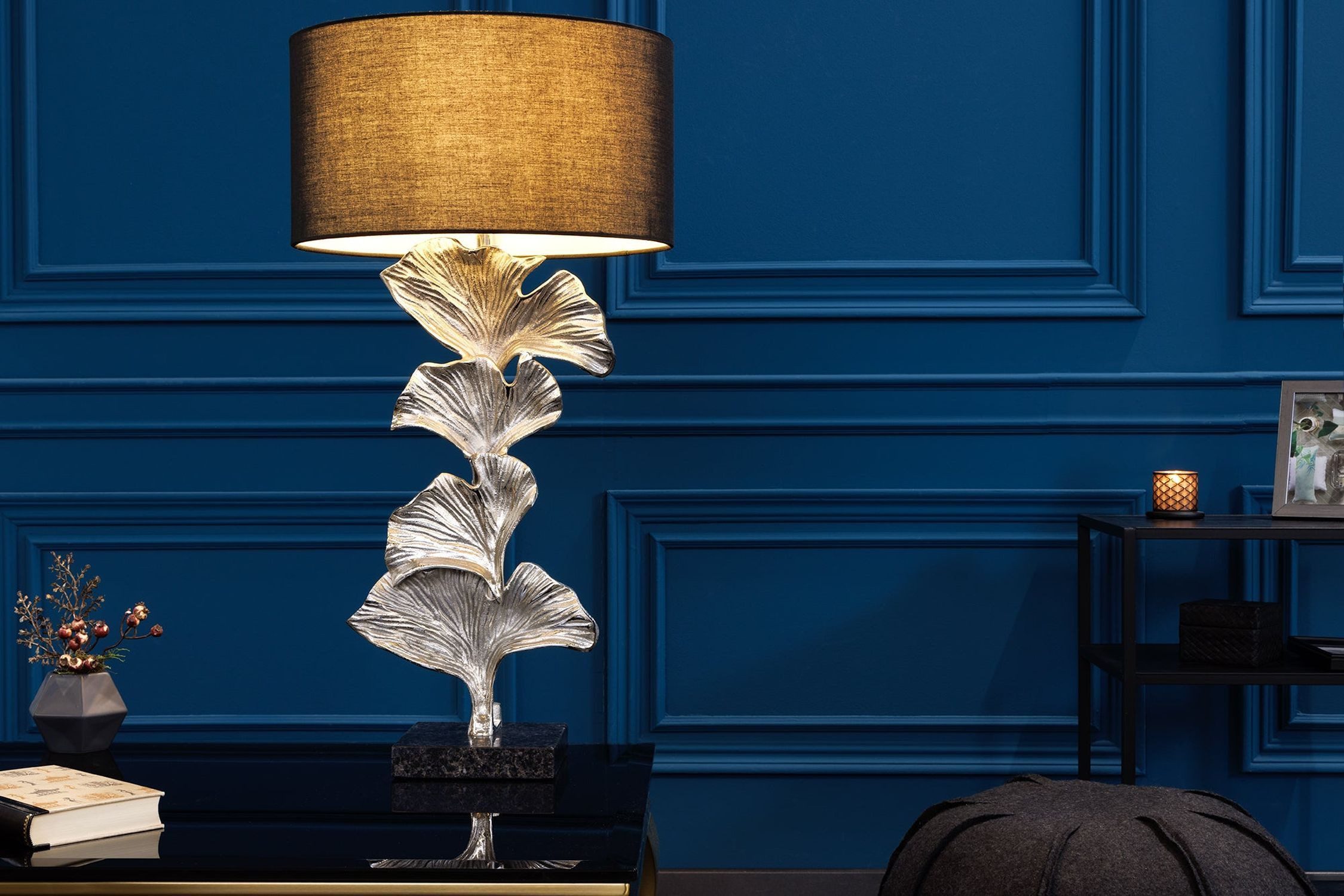Licht-Erlebnisse Nachttischlampe SIMMONS, ohne Leuchtmittel, 90 cm hoch Stoff Metall Ginko Blätter in Silber Schwarz E27